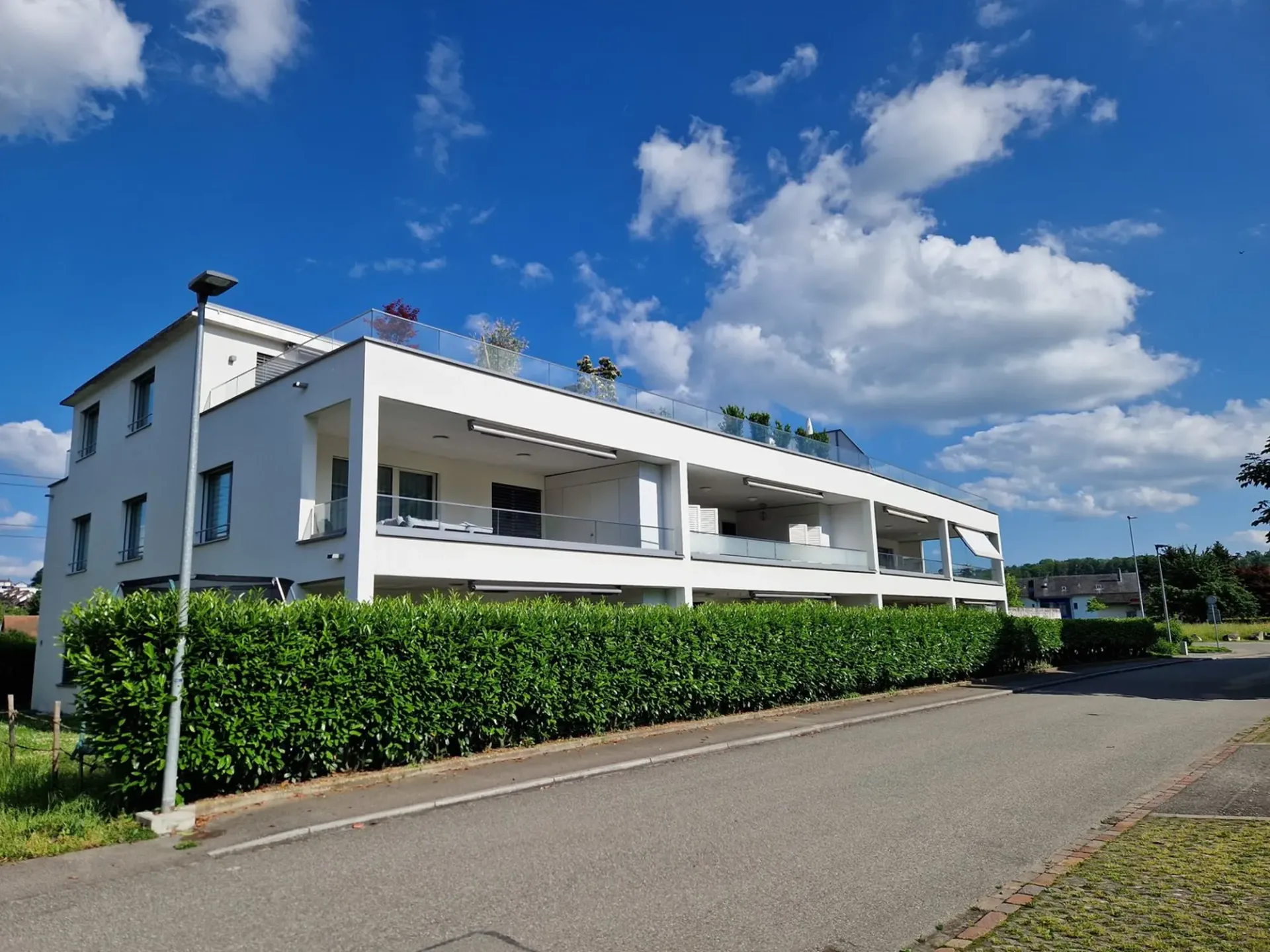 Grosszügige 4.5 Zimmer Gartenwohnung