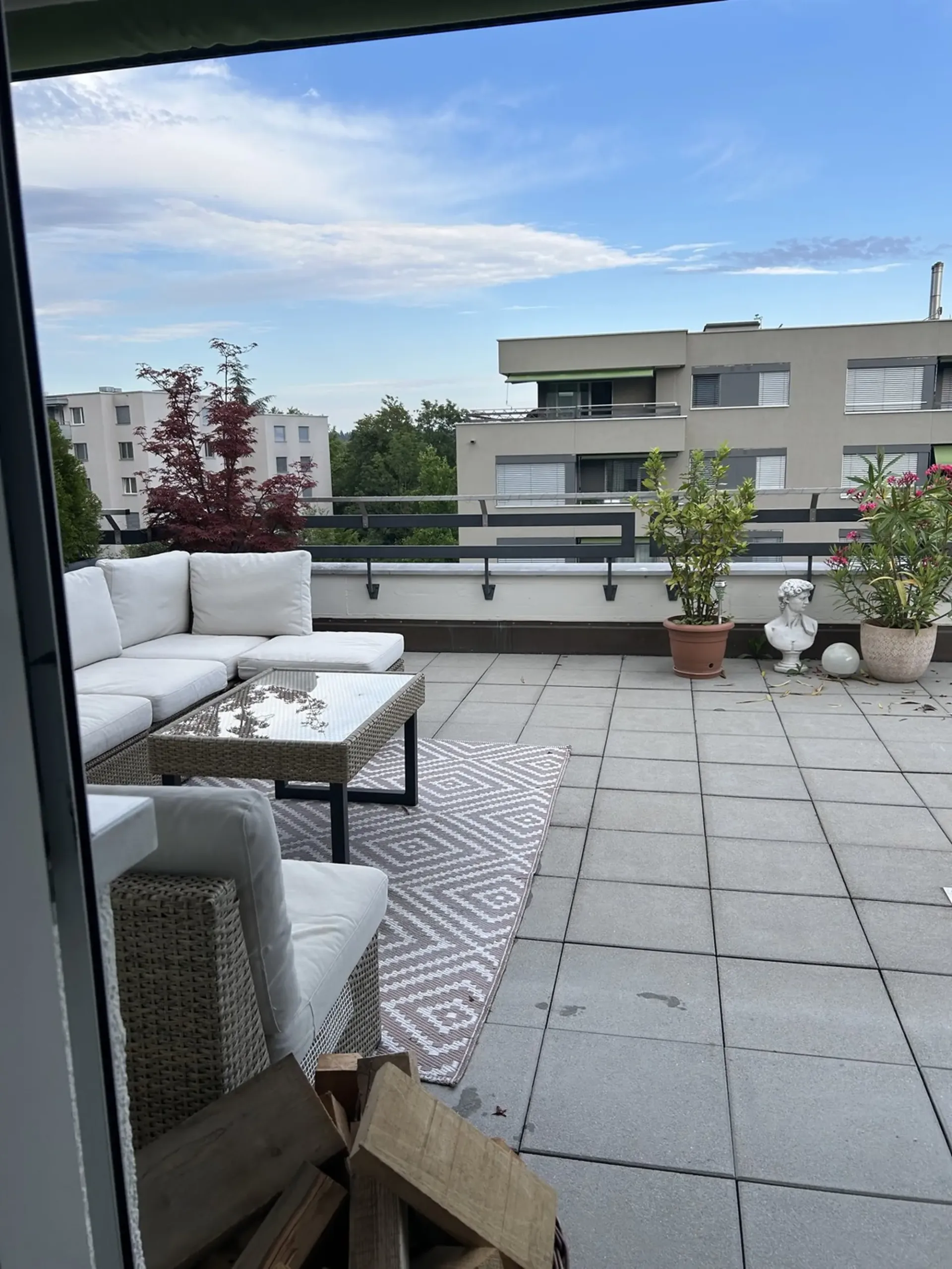 Grosszügige 3.5 Zimmer Wohnung