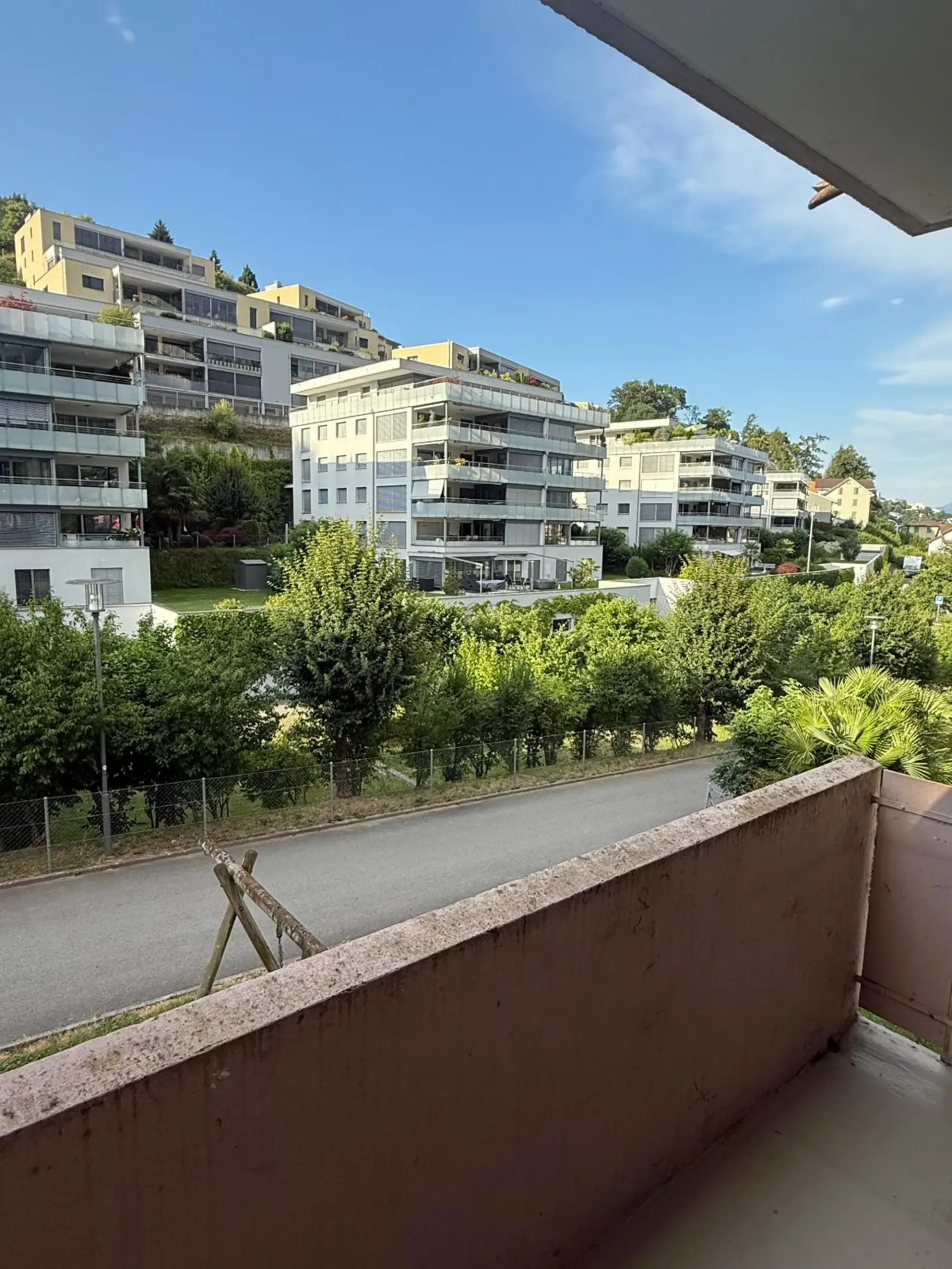 Appartamento soleggiato di 3,5 locali con balcone in affitto a Kriens