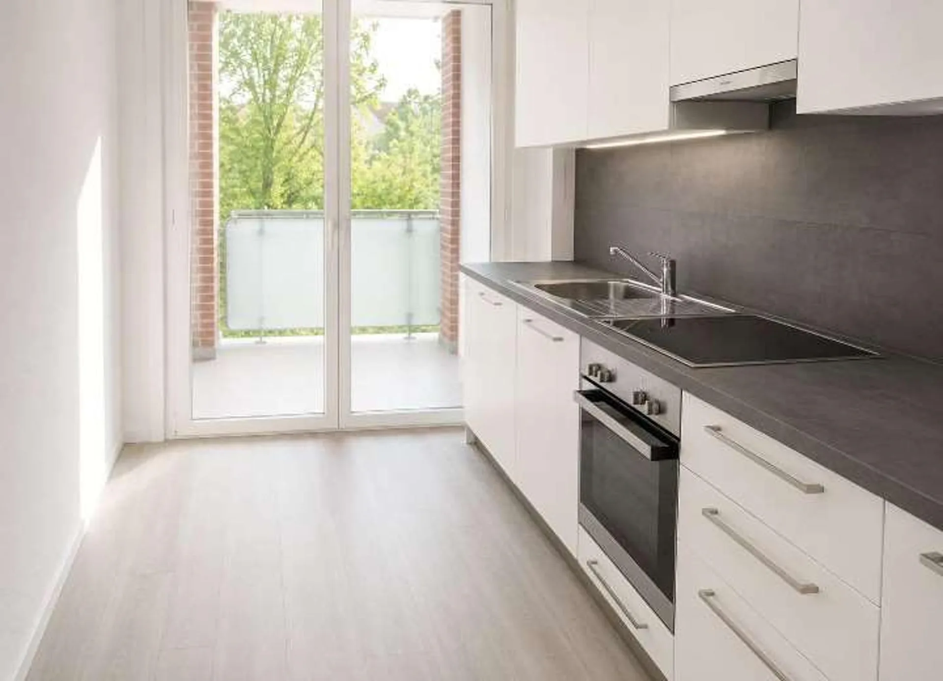 4.5 LOCALI A MENDRISIO - SPAZIO, LUMINOSITÀ E COMFORT A PREZZO IMBATTI