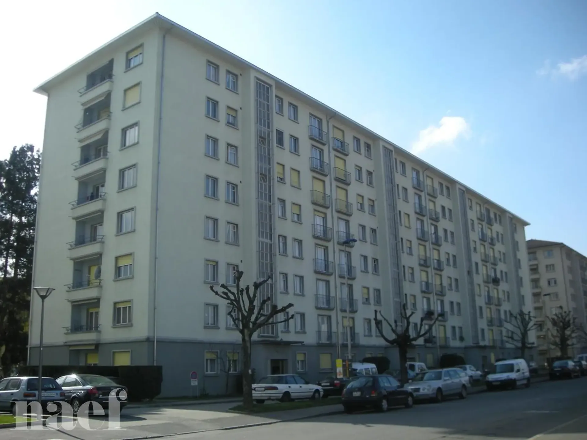Wohnung mit 2.5 Zimmern im 6. Stock
