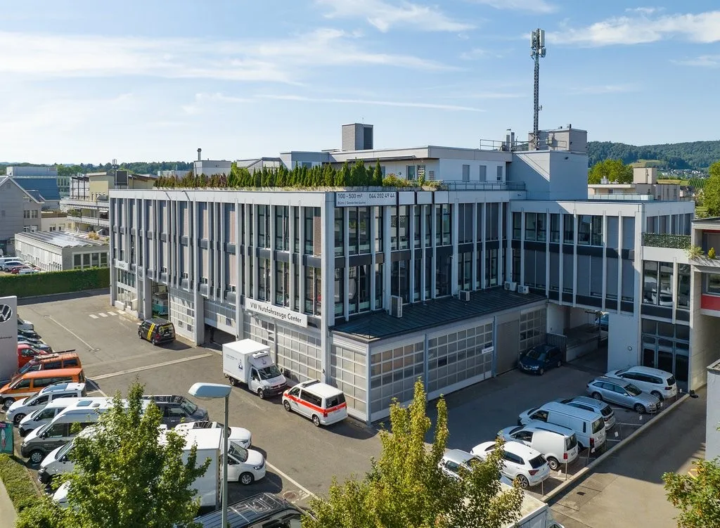 Espace commercial au centre de Schlieren, recherche de sous-locataire