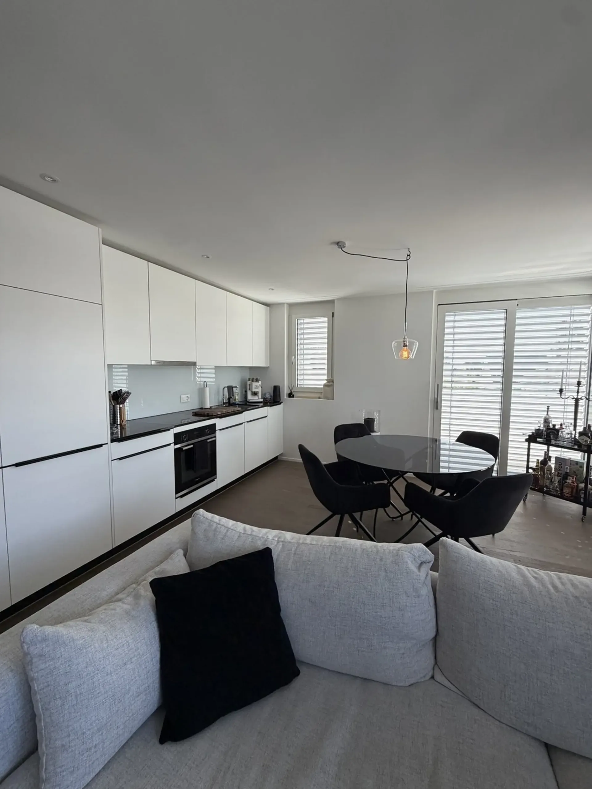 Appartamento moderno 2.5 locali con balcone in affitto a Wallisellen