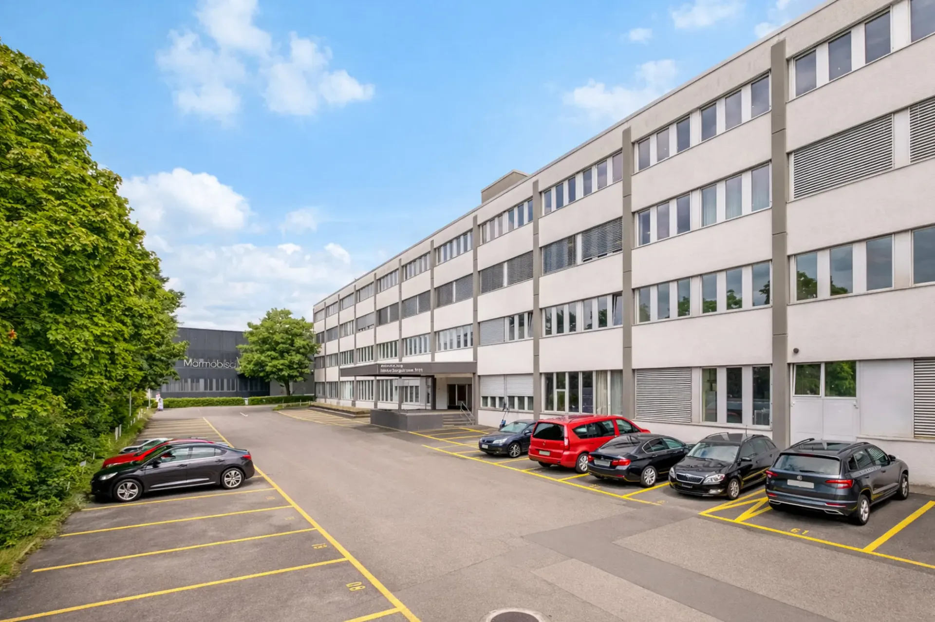 878 m² Büro- und Gewerbefläche in Cham flexibel kombinierbar