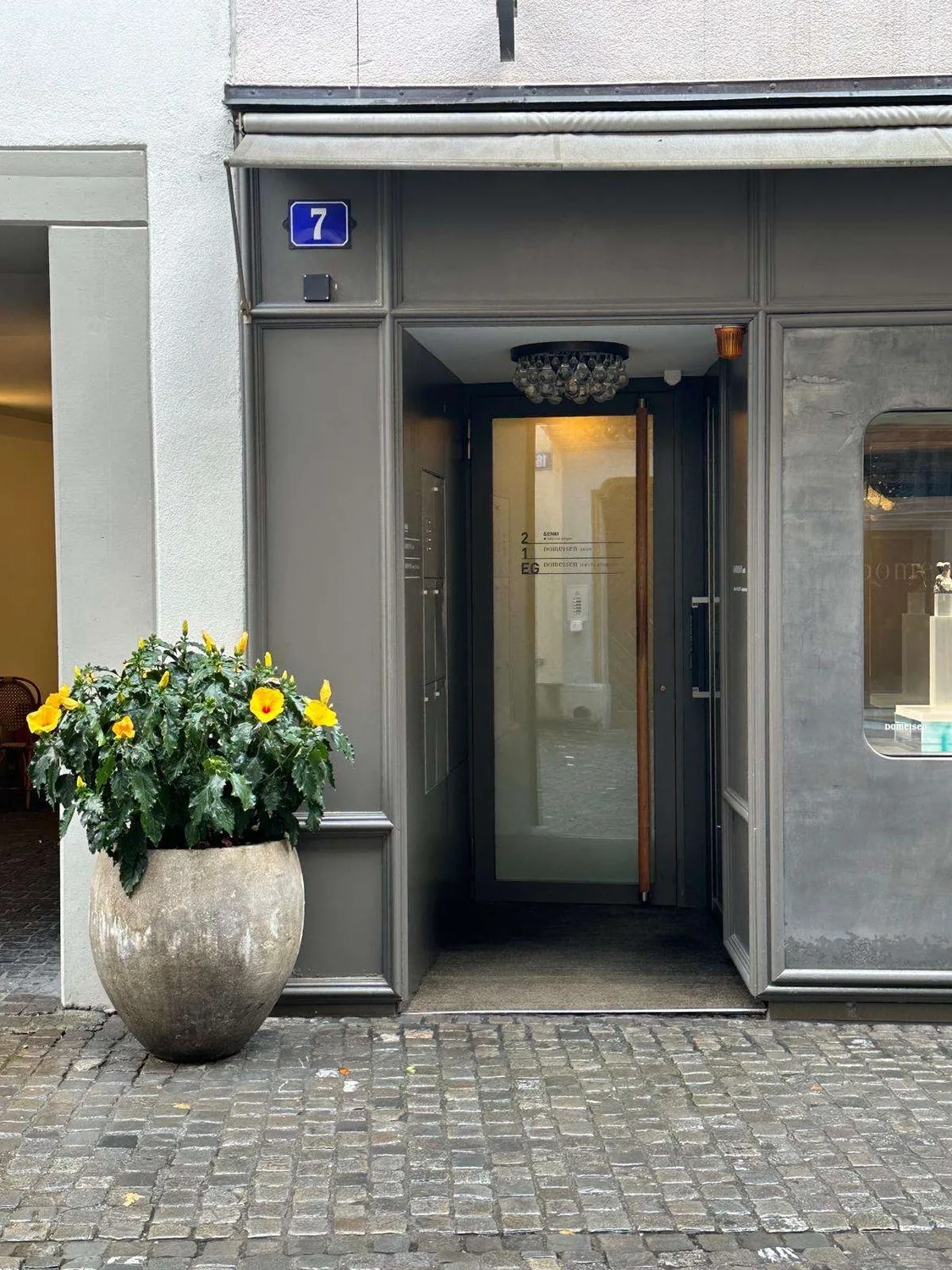 Gewerbefläche mit historischem Charme inmitten der Zürcher Altstadt  38 m²