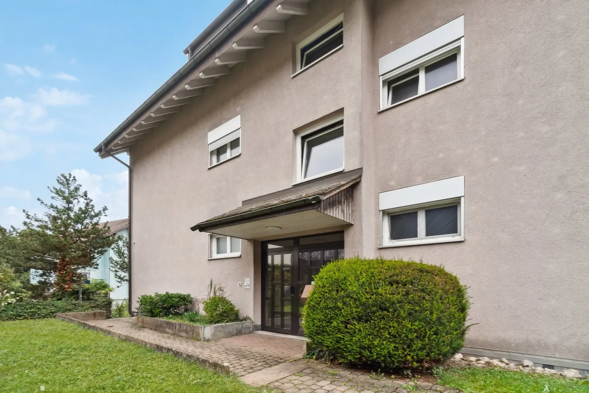 Tolle Maisonette-Wohnung mit Cheminée - ideale Lage !