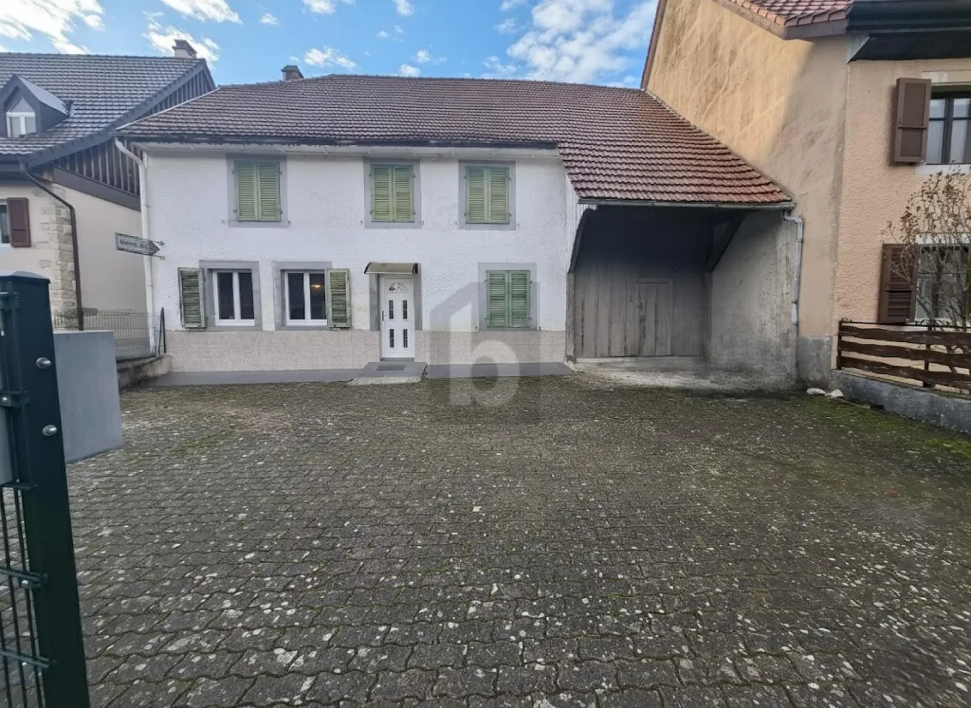 Schönes Potenzial, im Herzen des Dorfes