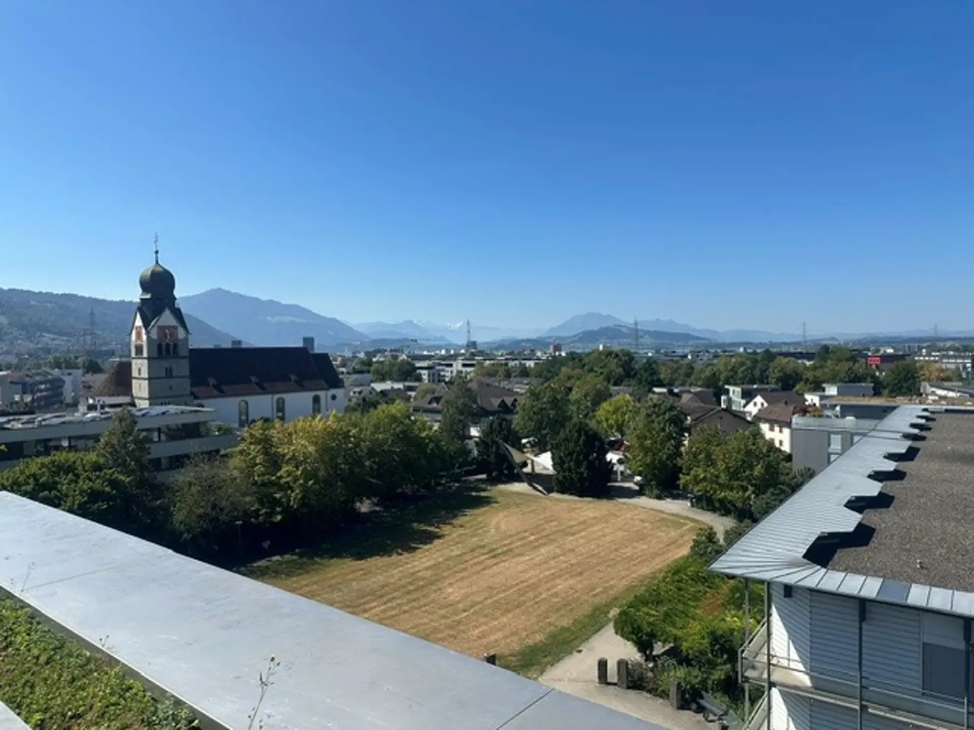 Attraktive 5.5-Zimmer-Attikawohnung an der Bahnhofstrasse in Baar