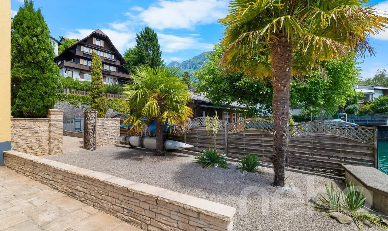 Unique lakeside property with exceptional development potential