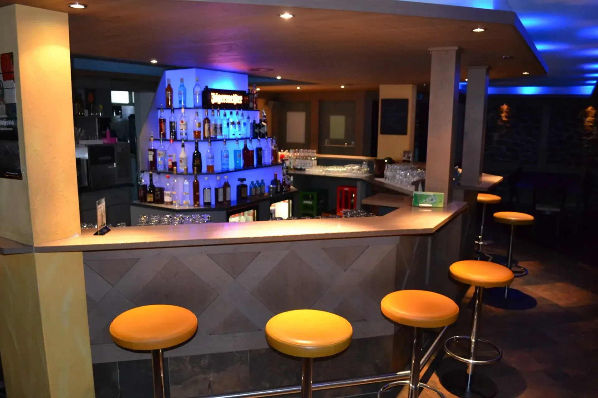 TOP Event-Location/BAR für bis zu 200 Personen