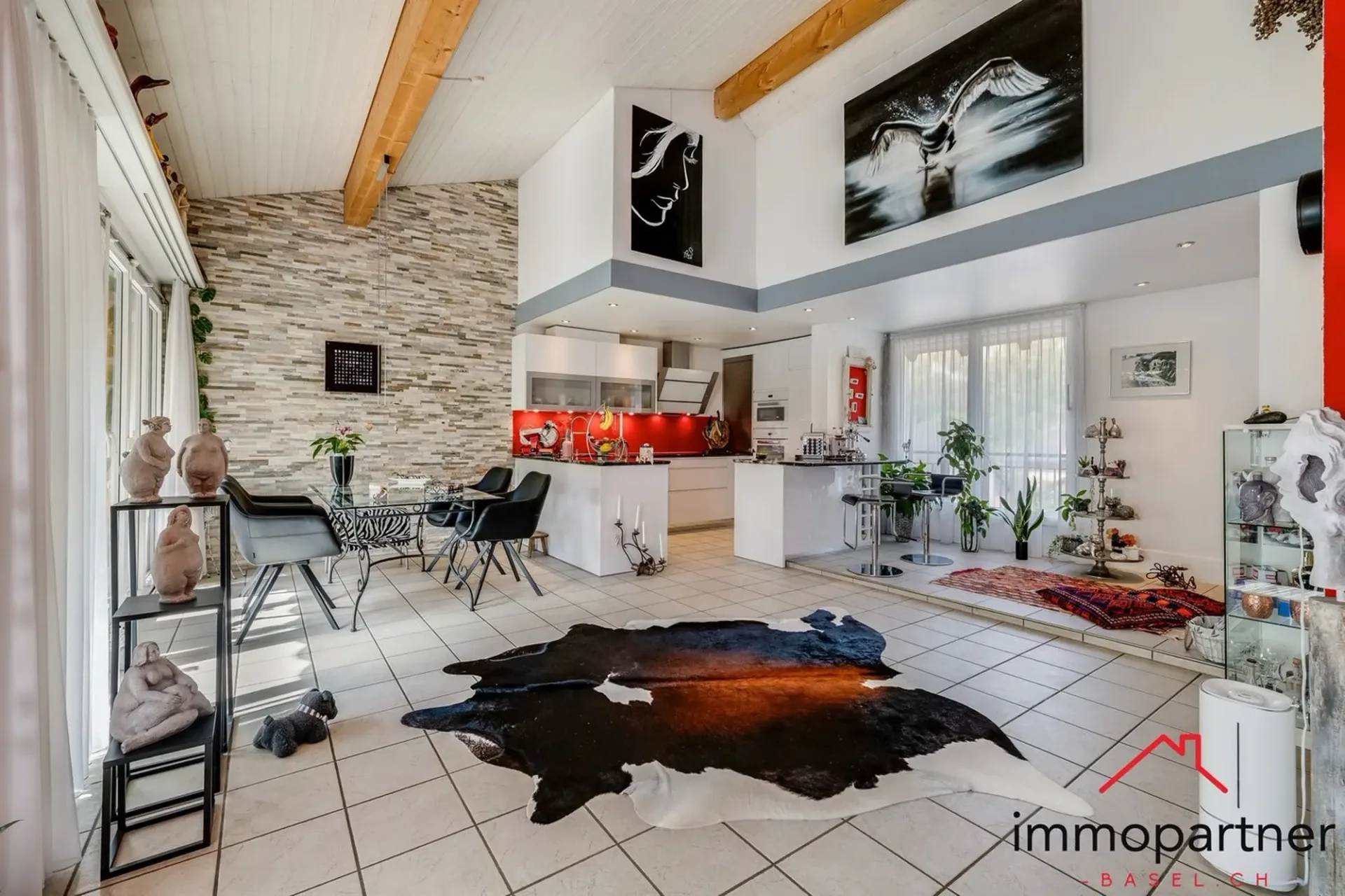 Charmante 3.5 (4.5)-Zimmer-Dachwohnung mit Balkon und schöner Aussicht in Duggingen
