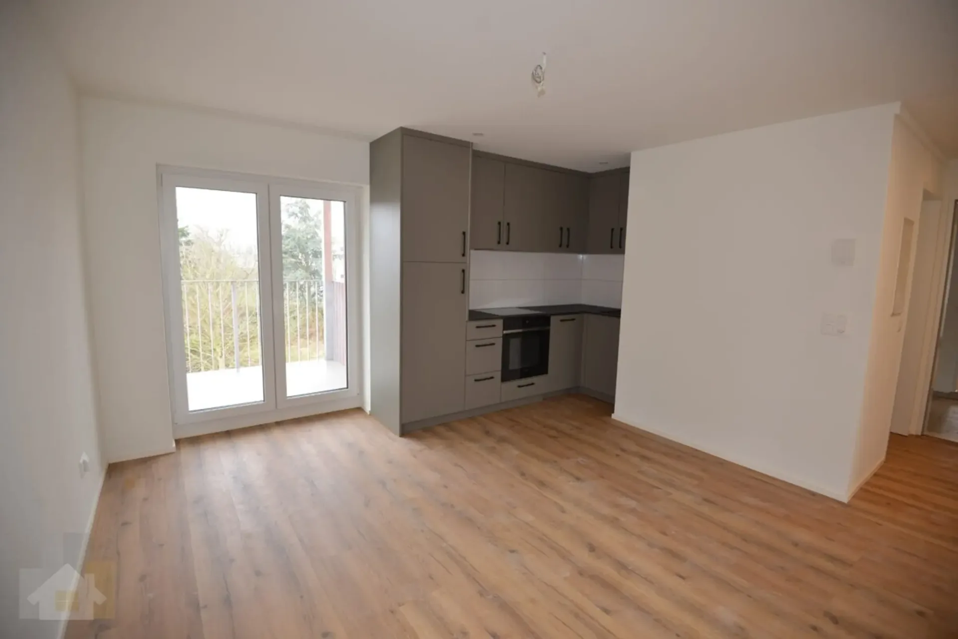 Modern 1.5-room oasis near Lake Constance - completely renovated