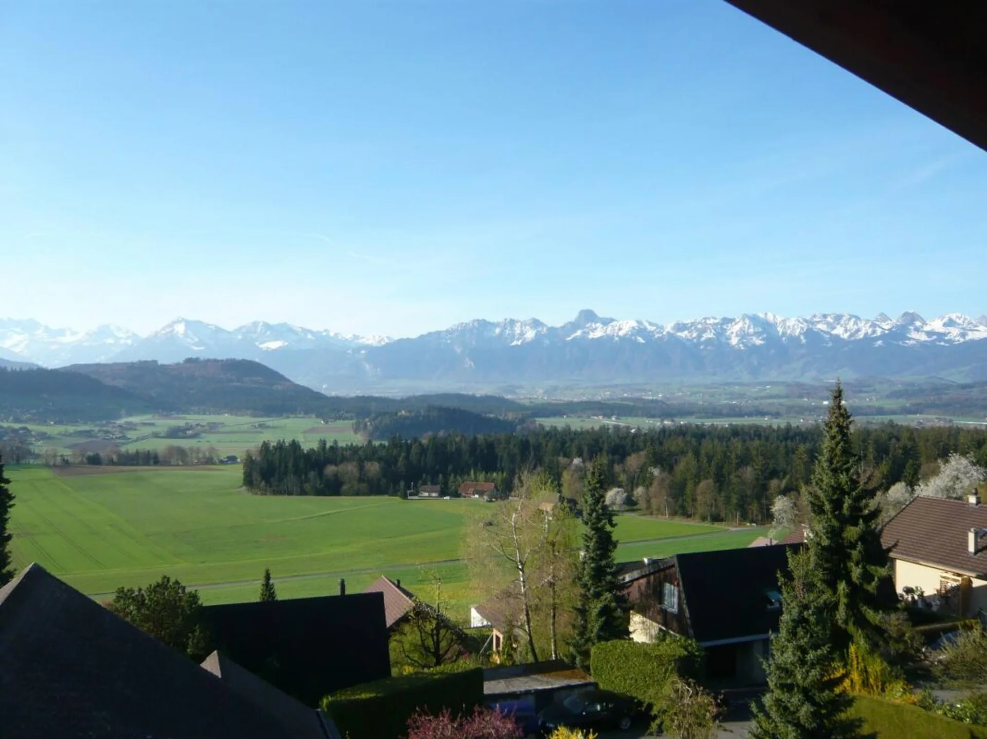 Sonnige 2-Zimmer-DG-Wohnung mit Weitsicht