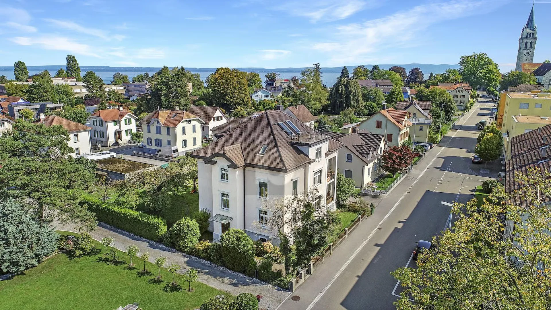 HERRSCHAFTSHAUS MIT AUSBAUPOTENTIAL AN TOP LAGE