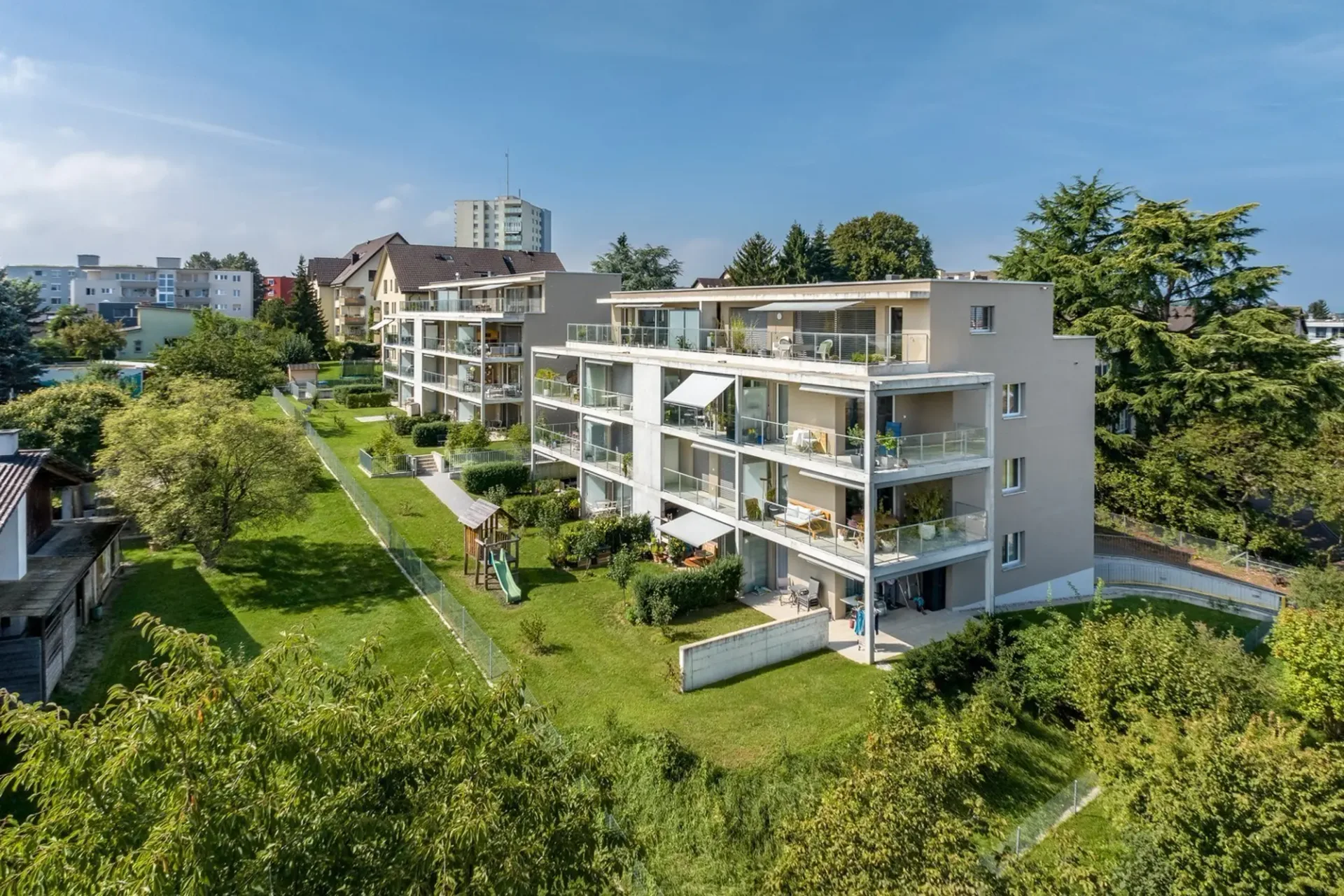 Einstellplatz in Tiefgarage zu vermieten