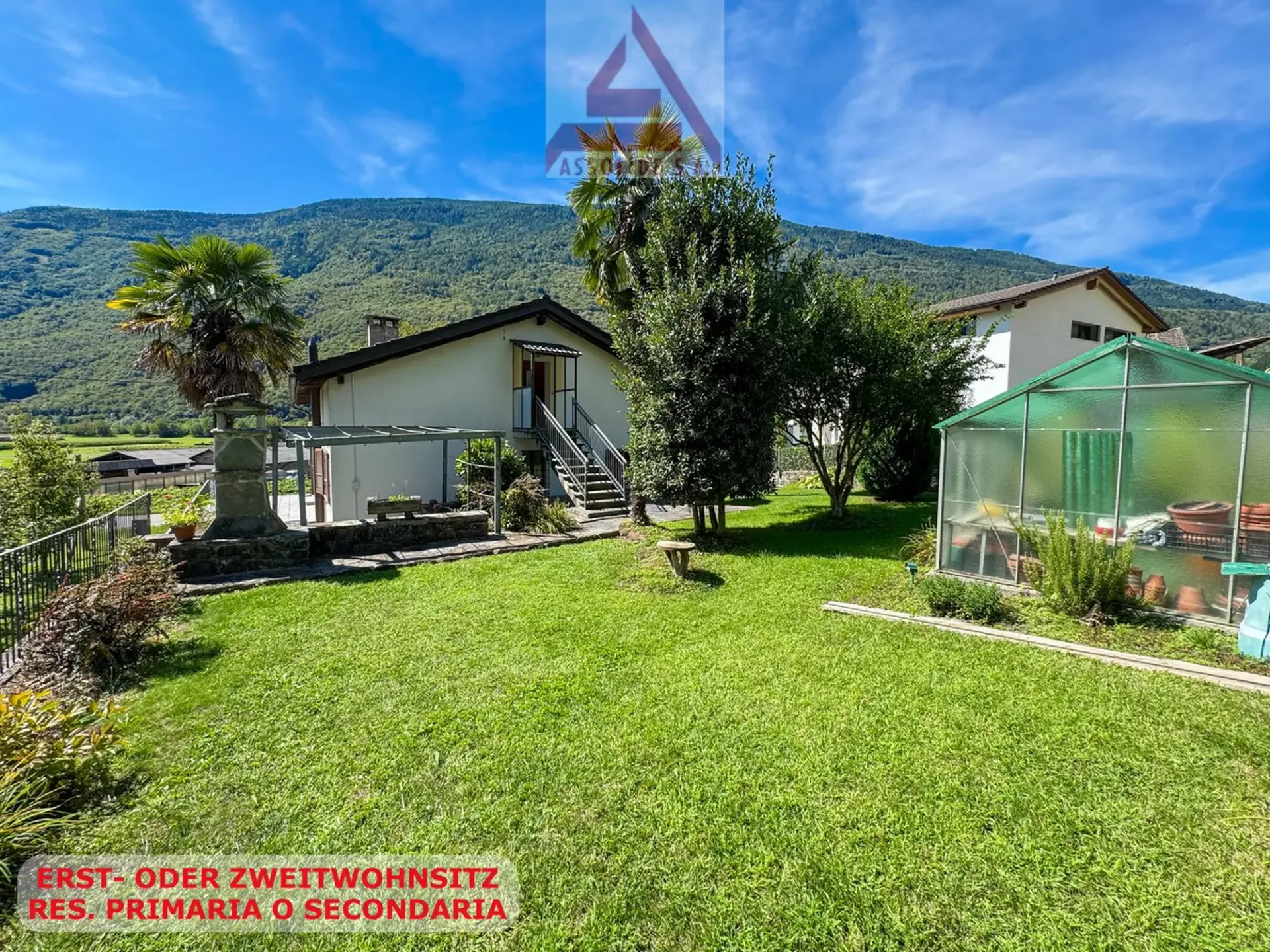 Casa di 10.5 locali / 10.5 - Zimmer - Haus