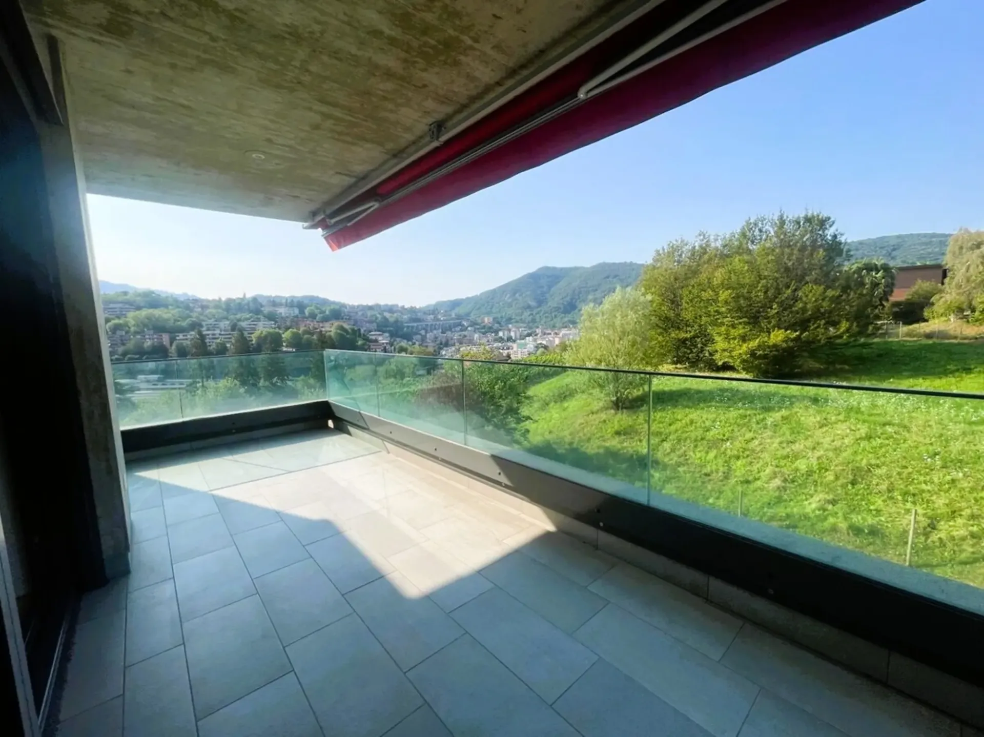 VACALLO 3.5 Zimmer mit Terrasse