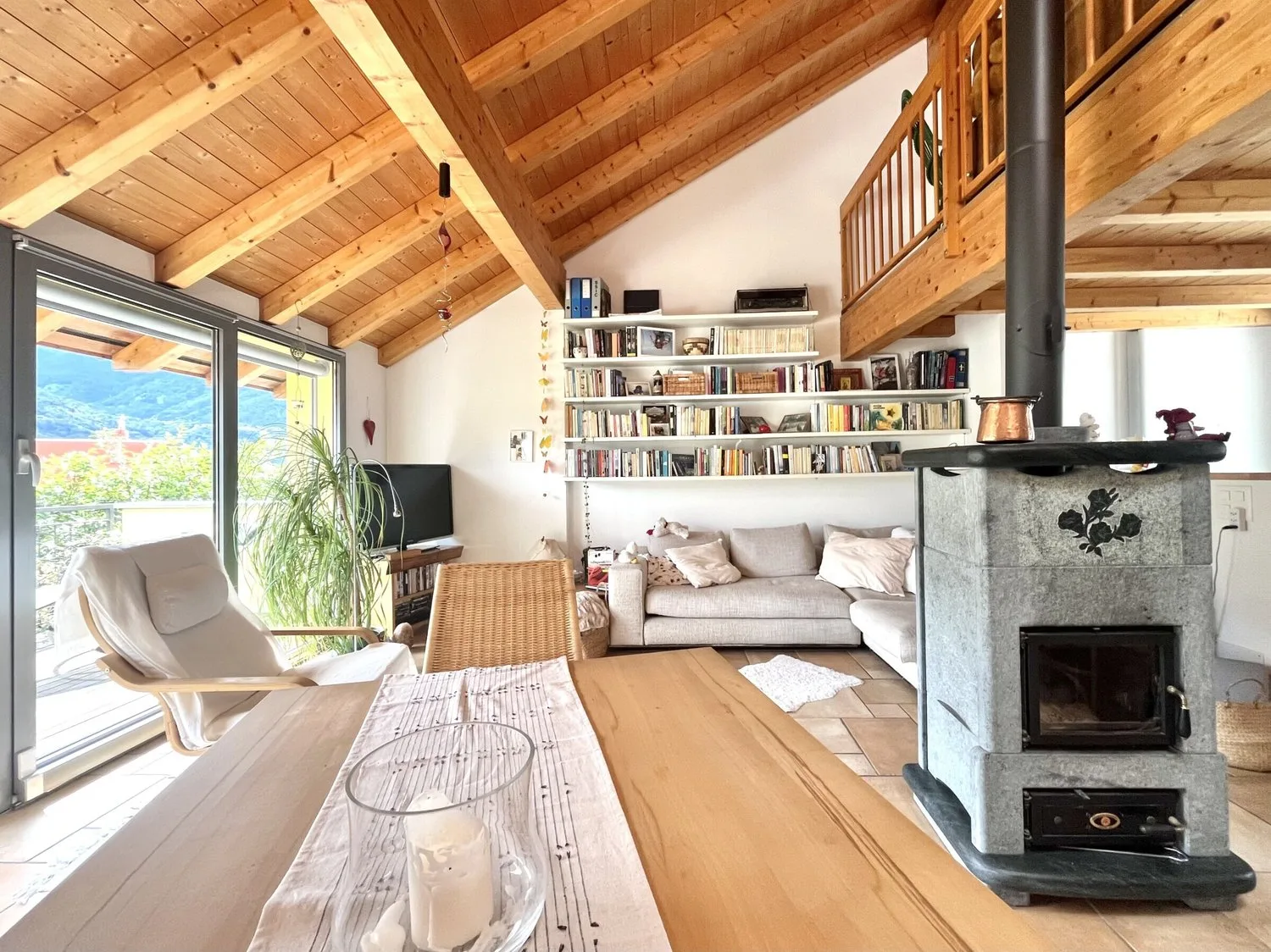 Maison de noyau rénovée avec jardin à Monte Carasso