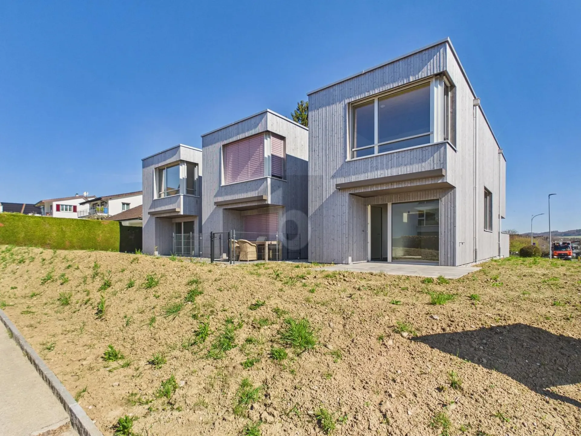 KLEIN ABER FEIN - HOCHWERTIG MIT GARTENSITZPLATZ!