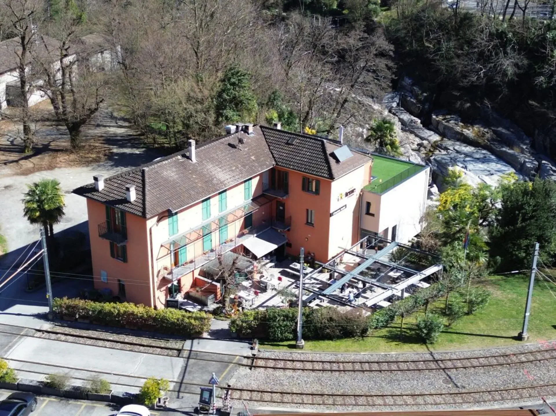 Zauberhaftes Hotel & Restaurant im Locarnese – Eine Oase voller Charme und Natur