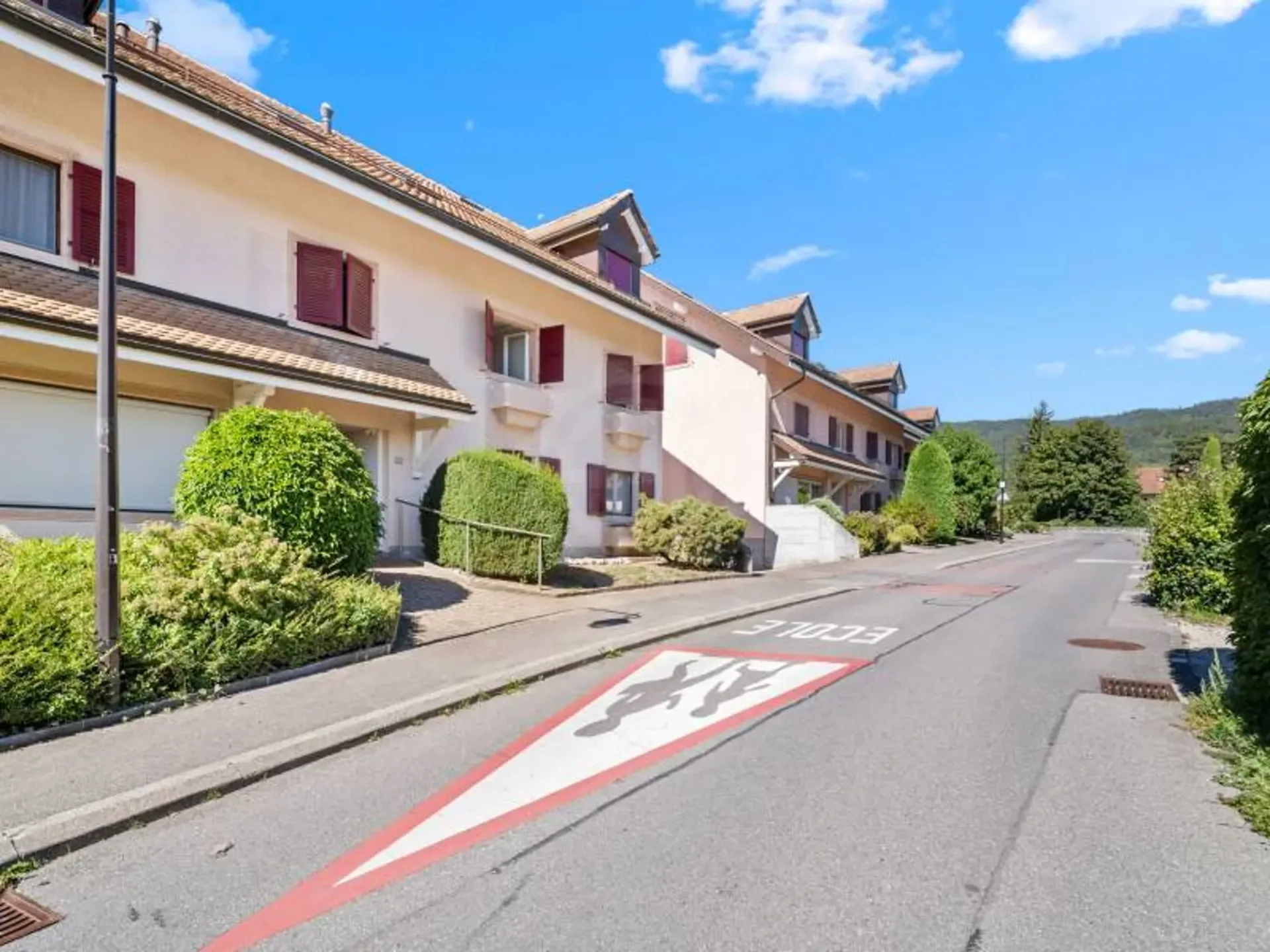 Appartement mit Durchgang - Nyon