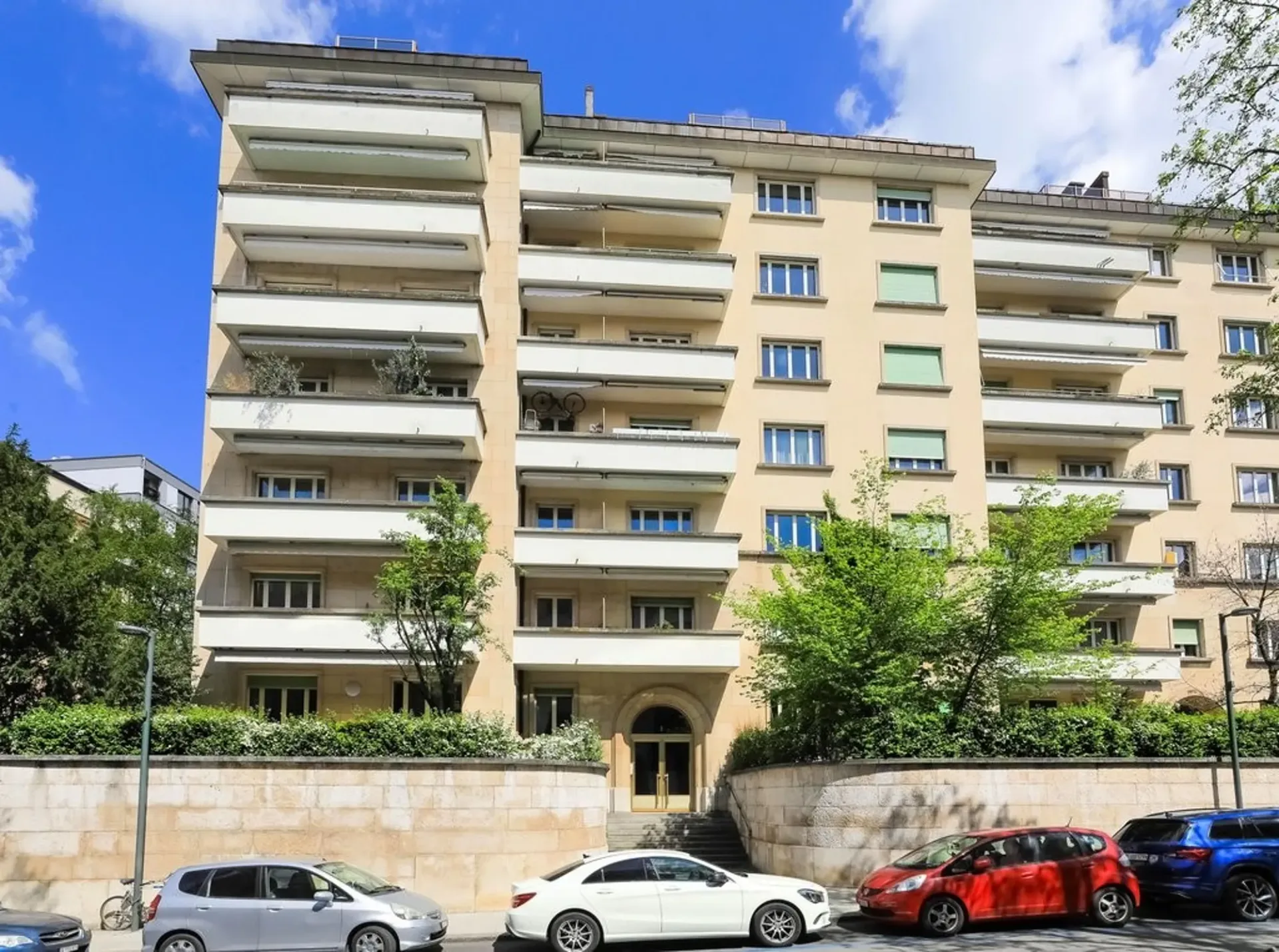 Appartement im Dachgeschoss mit 6 ½ Zimmern, 1207 Genf