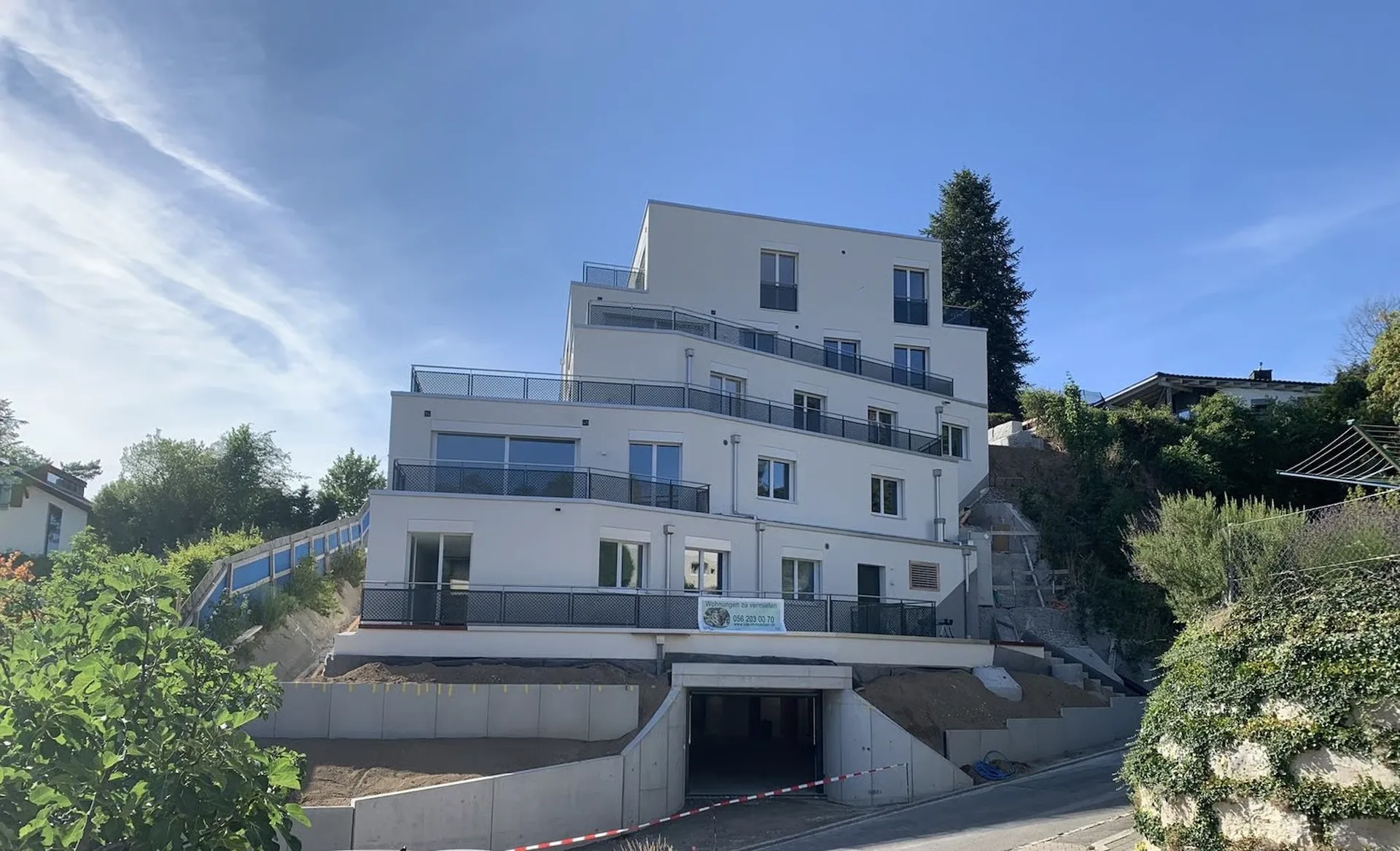 Progetto di costruzione moderna in una posizione attraente sulla collina di Glattfelden – vivere nel verde con comfort