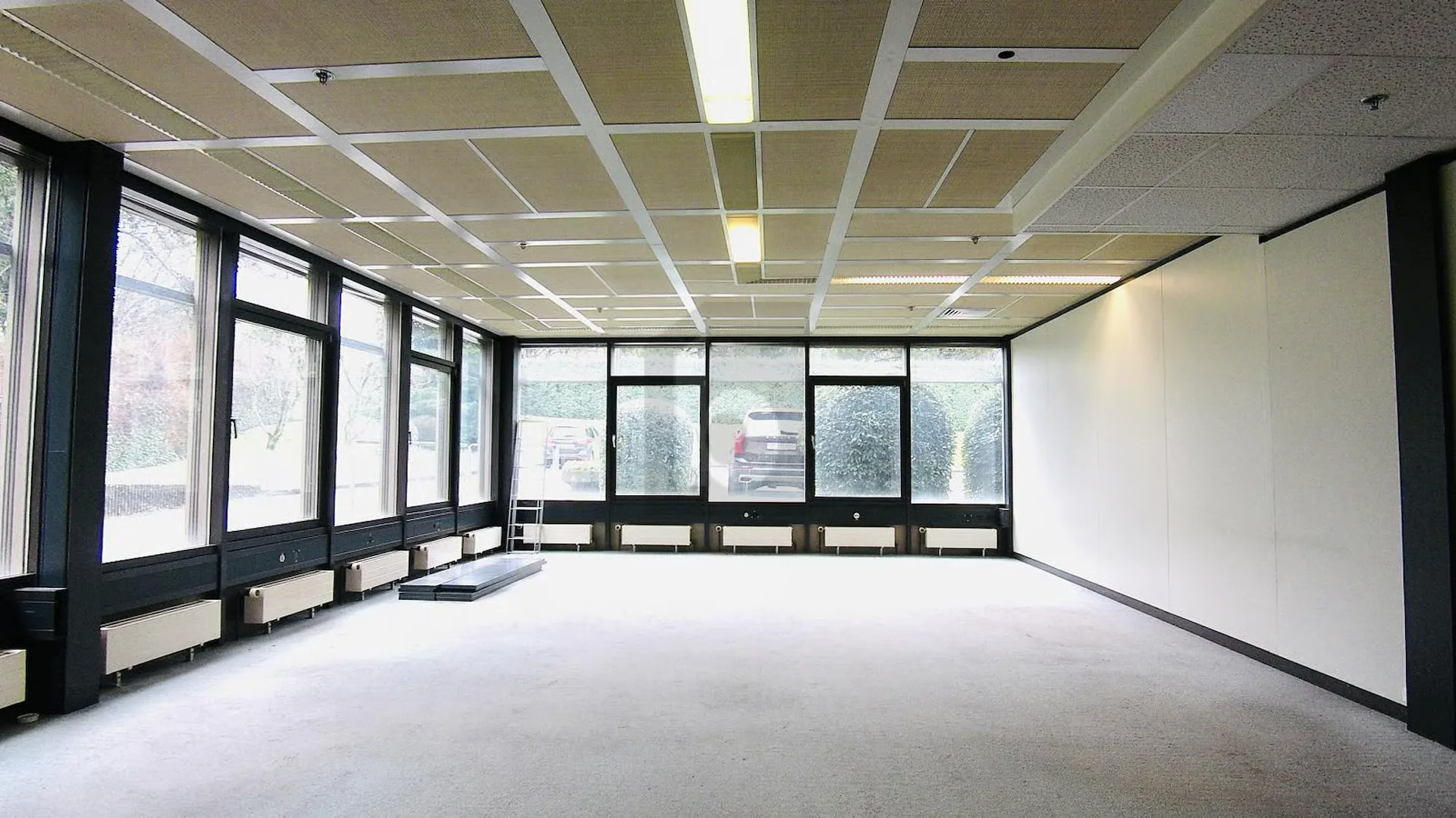 Helles und geräumiges Büro