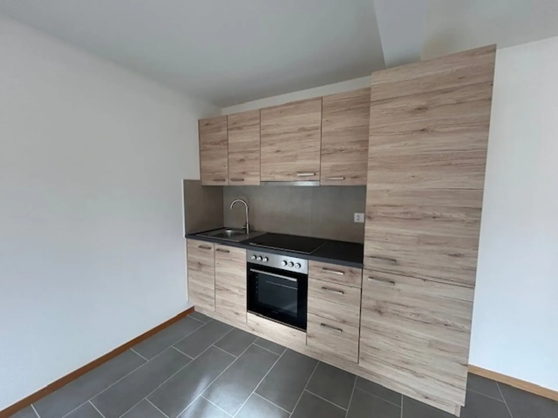 Moderne Studio im 2. Stock