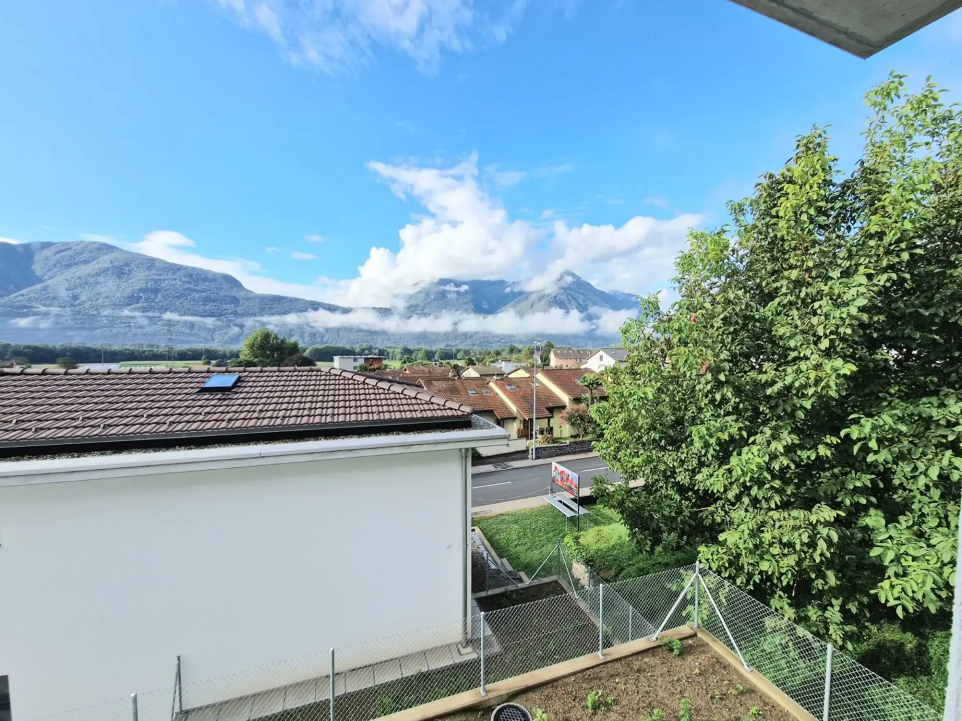 Verkauf in Cugnasco - Neues Einfamilienhaus mit 5,5 Zimmern und privatem Garten