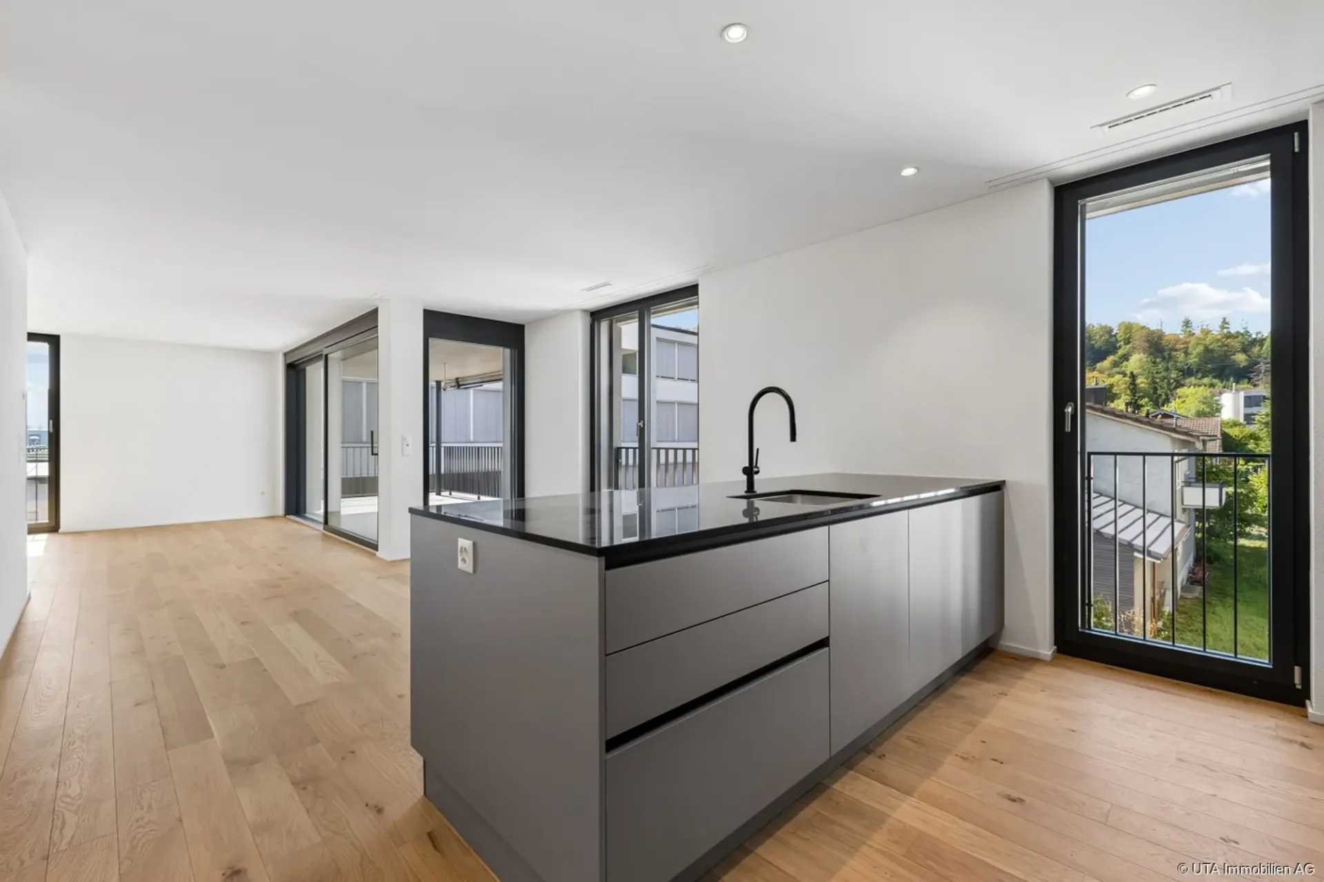 Hochwertige 4-Zimmer-Neubauwohnung mit grosser Terrasse
