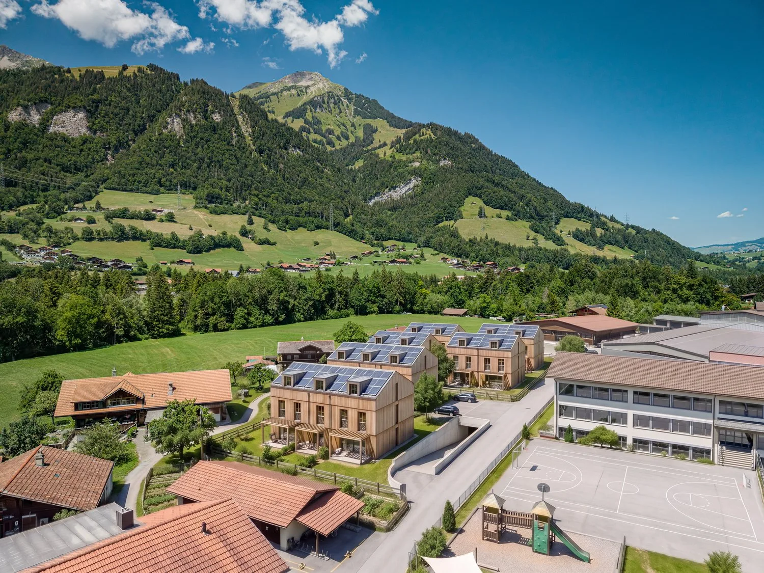 4,175 m² of building land with mountain views in the Kander Valley