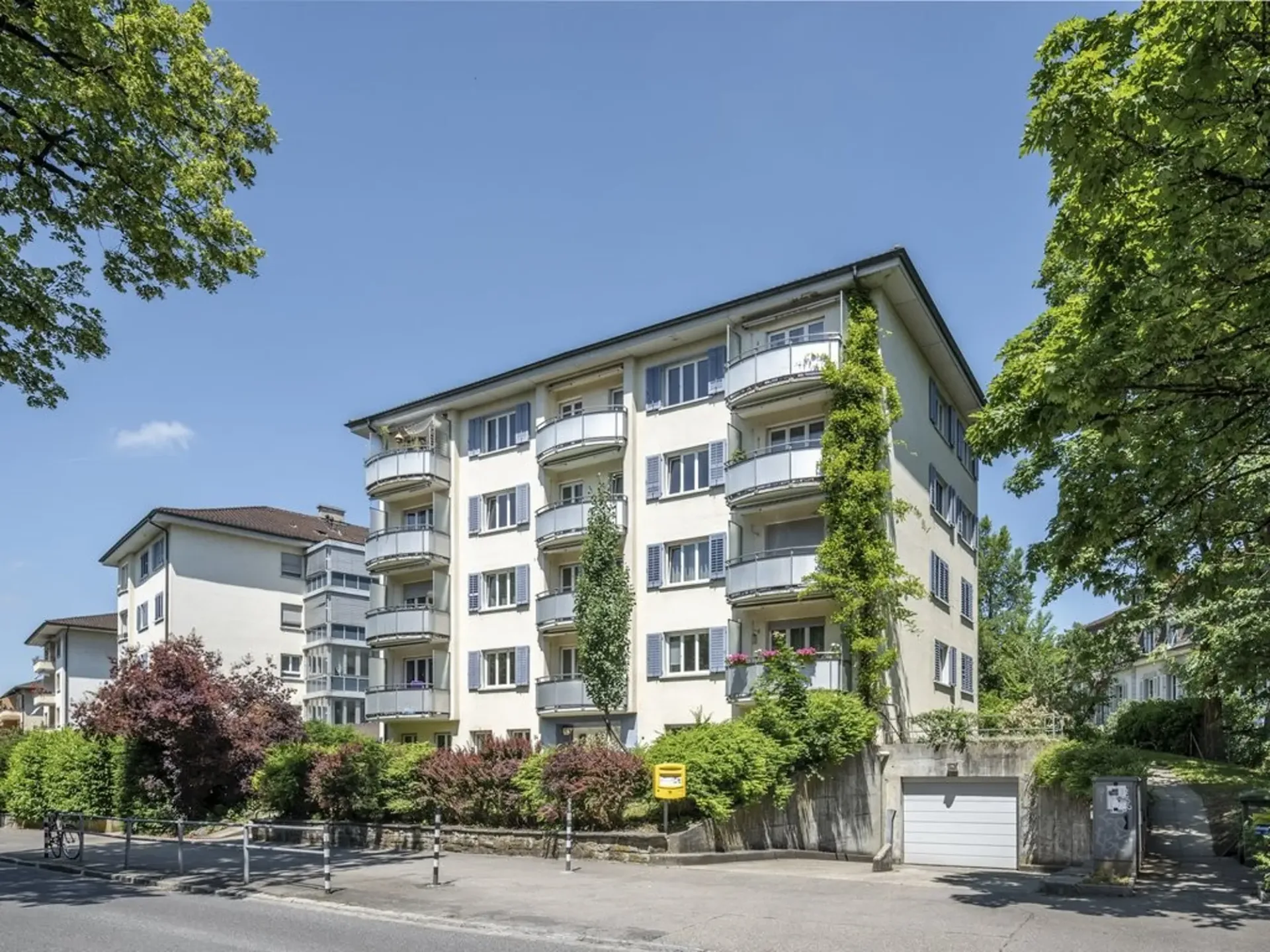 Noleggio senza cauzione - Vivere in un quartiere vivace della città