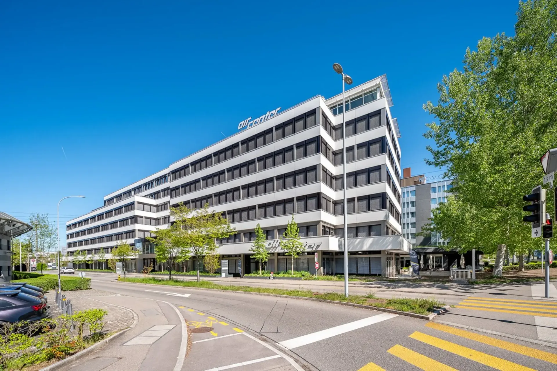 Revitalisiert, zertifiziert, flexibel – Attika Bürofläche im Rohbau (1'090m²) zu fairen Preisen