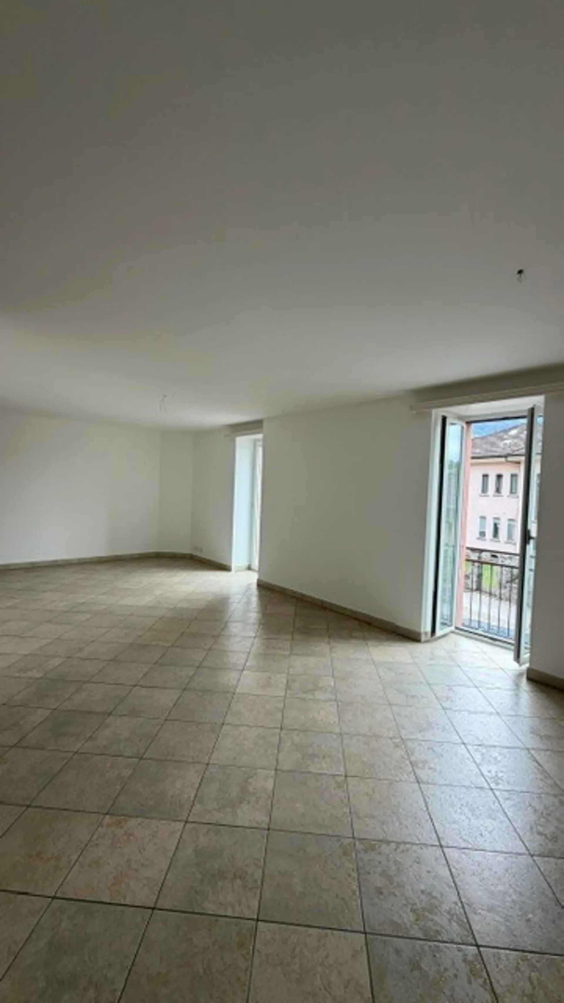 Großes Apartment in ruhiger Nachbarschaft
