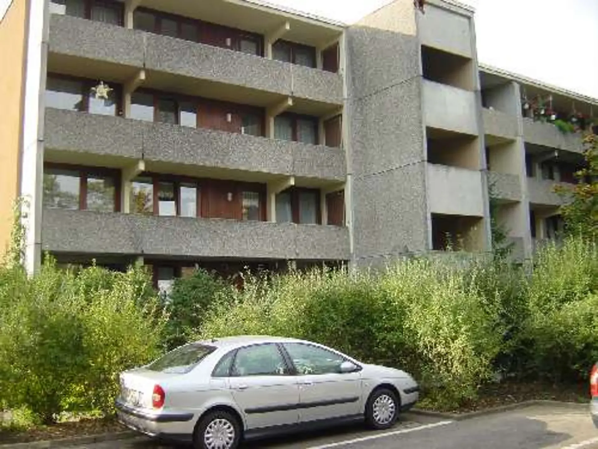 Herrliche Aussicht ins Grüne mit Gartensitzplatz