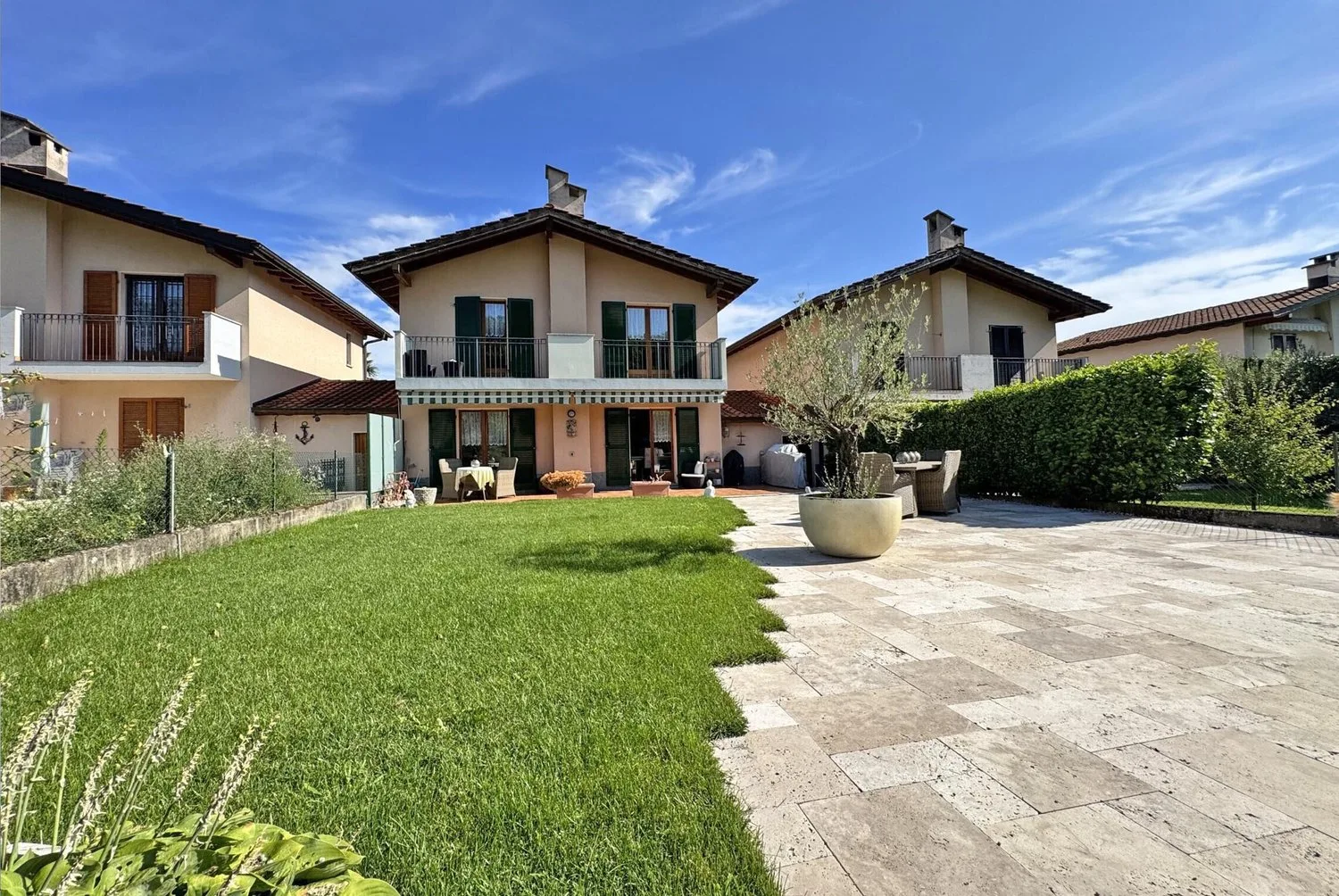 OCCASION-MAISON 4.5 PIÈCES AVEC JARDIN ET GROTTTE À NOVAZZANO