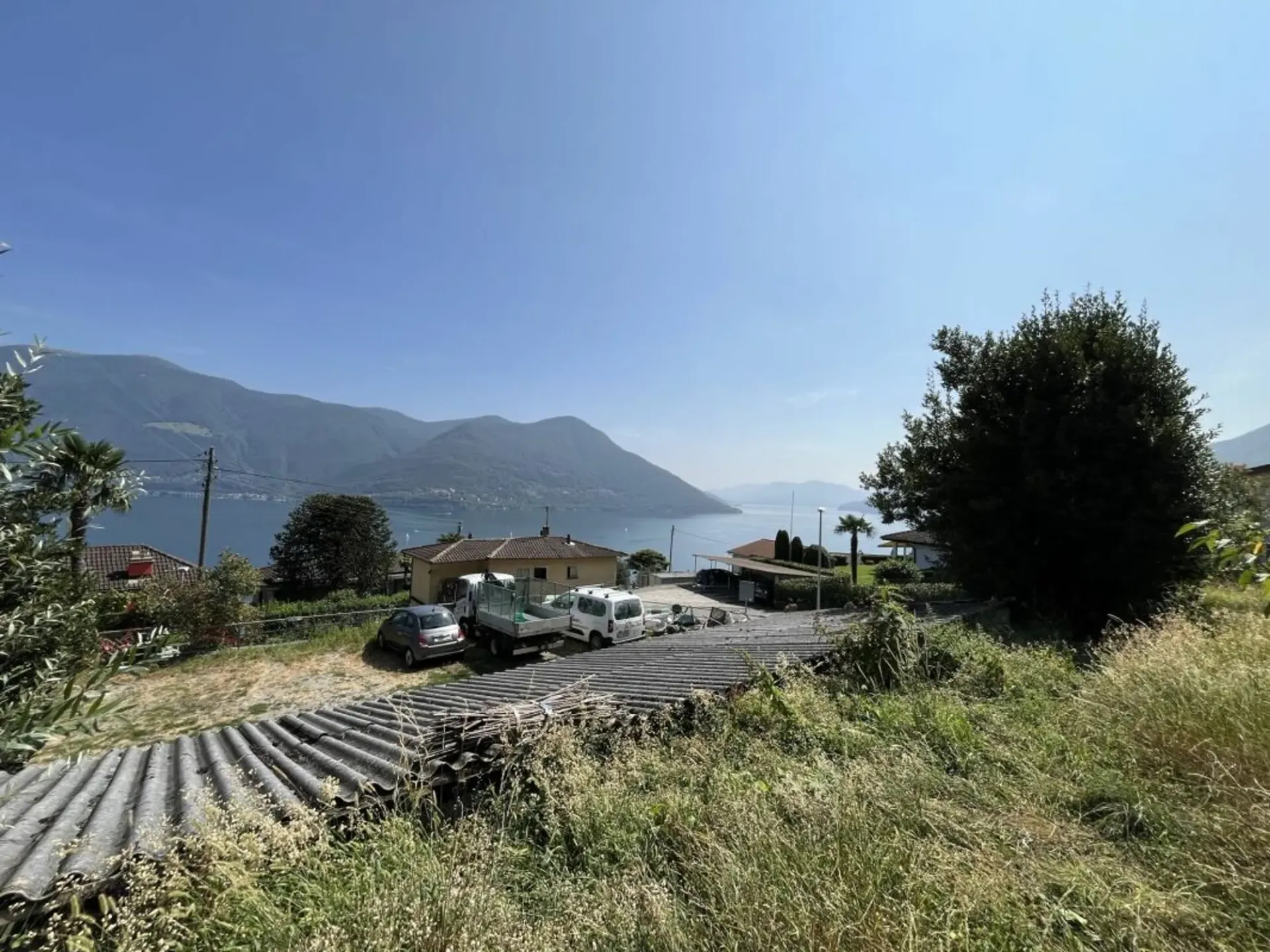 Bauland über dem Lago Maggiore
