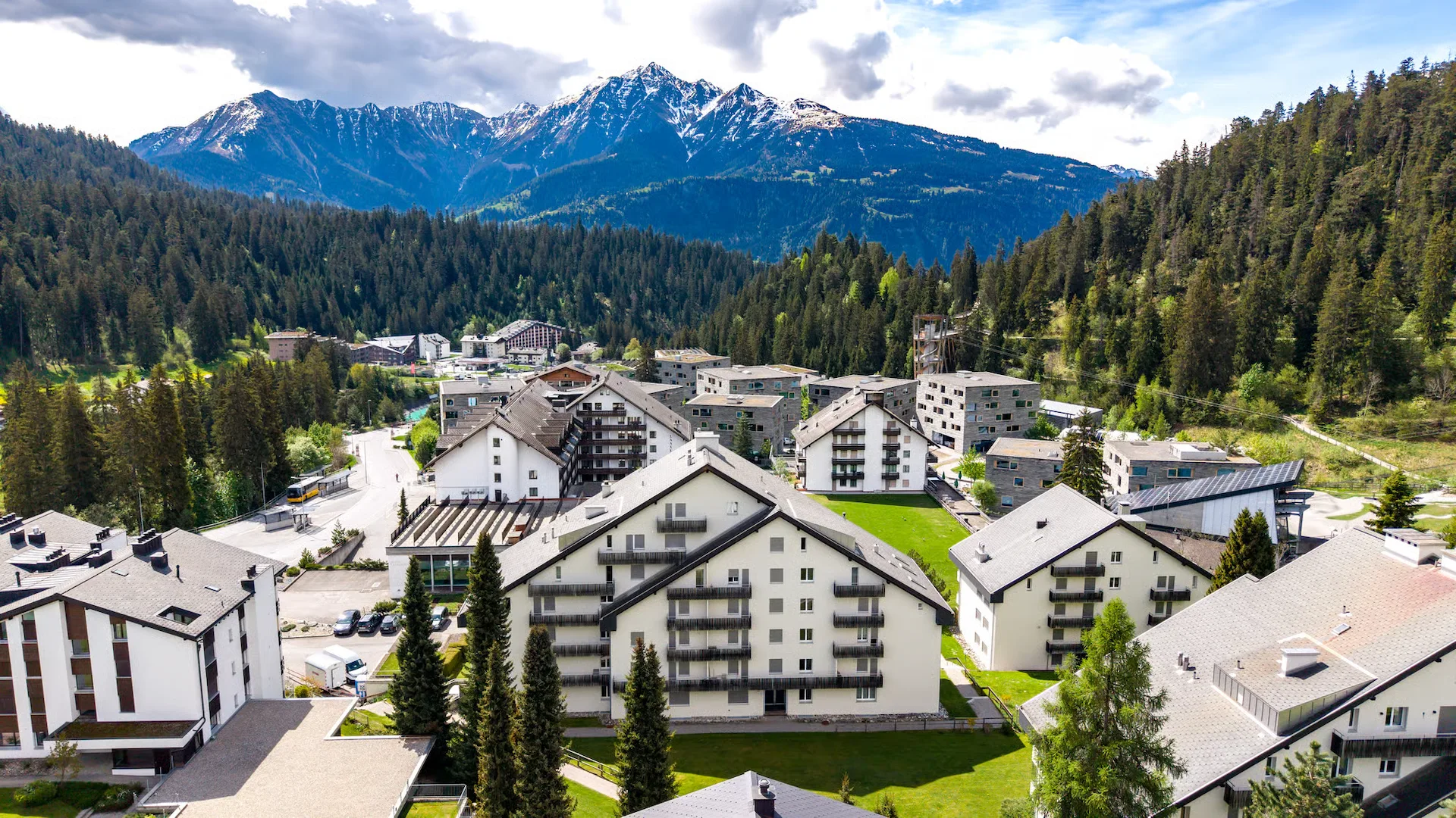 Sportler-Domizil an der Talstation Murschetg
