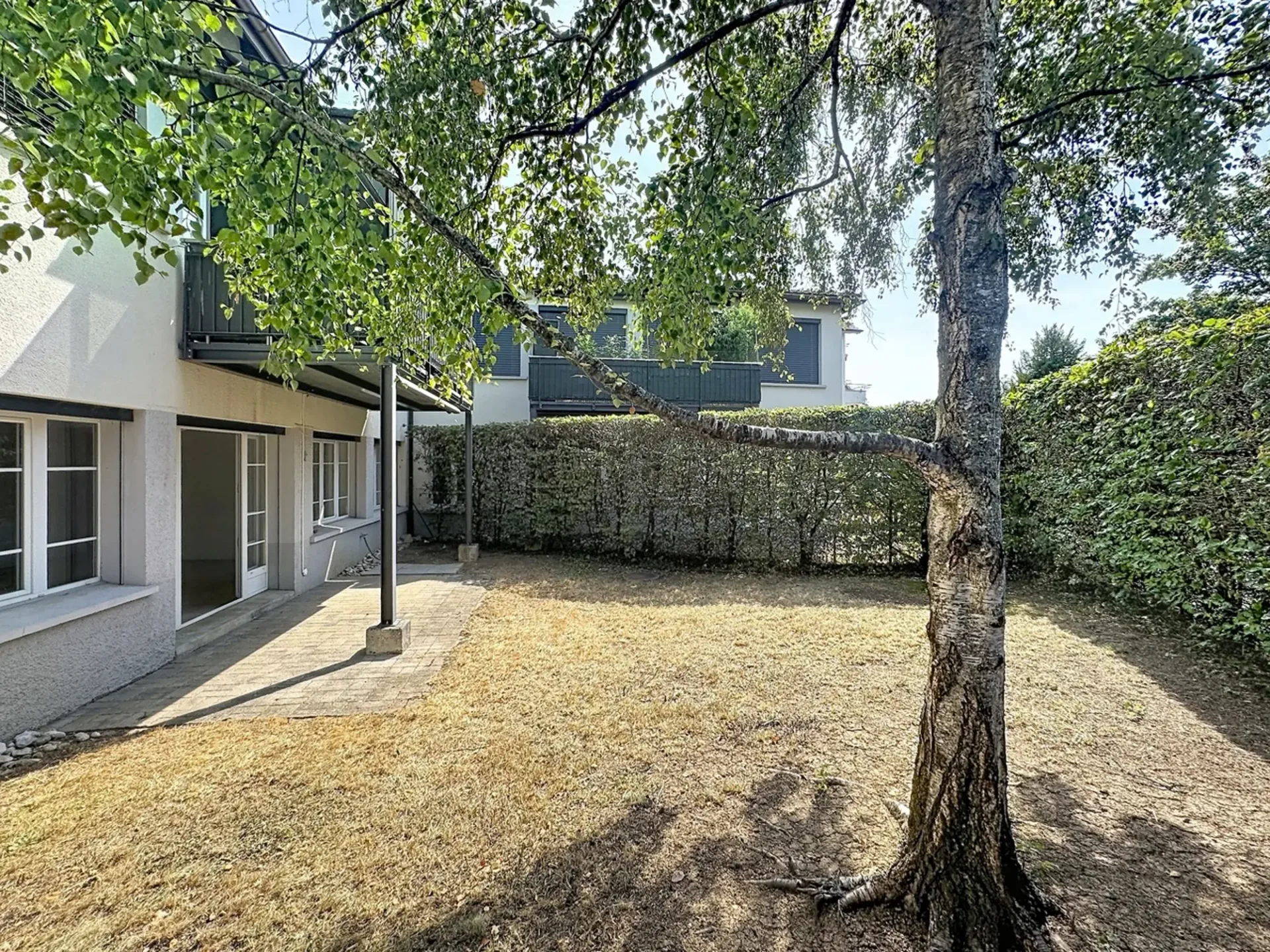 Wohnung 5.5 Zimmer mit Terrasse/Garten