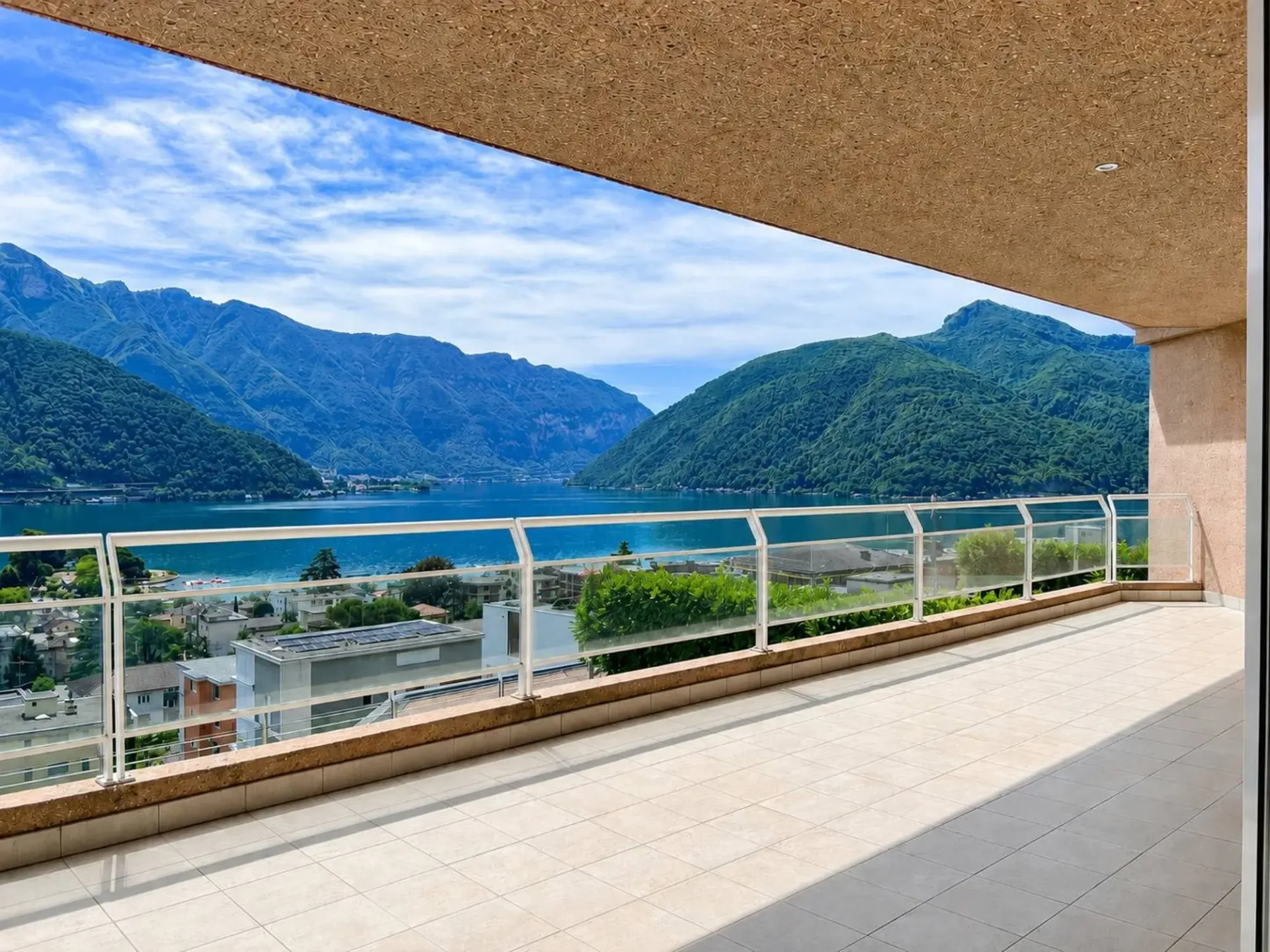Incantevole appartamento di 3.5 locali con vista lago a Melide
