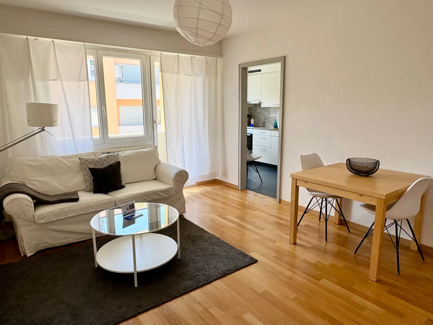 Carino appartamento di 2 camere con balcone
