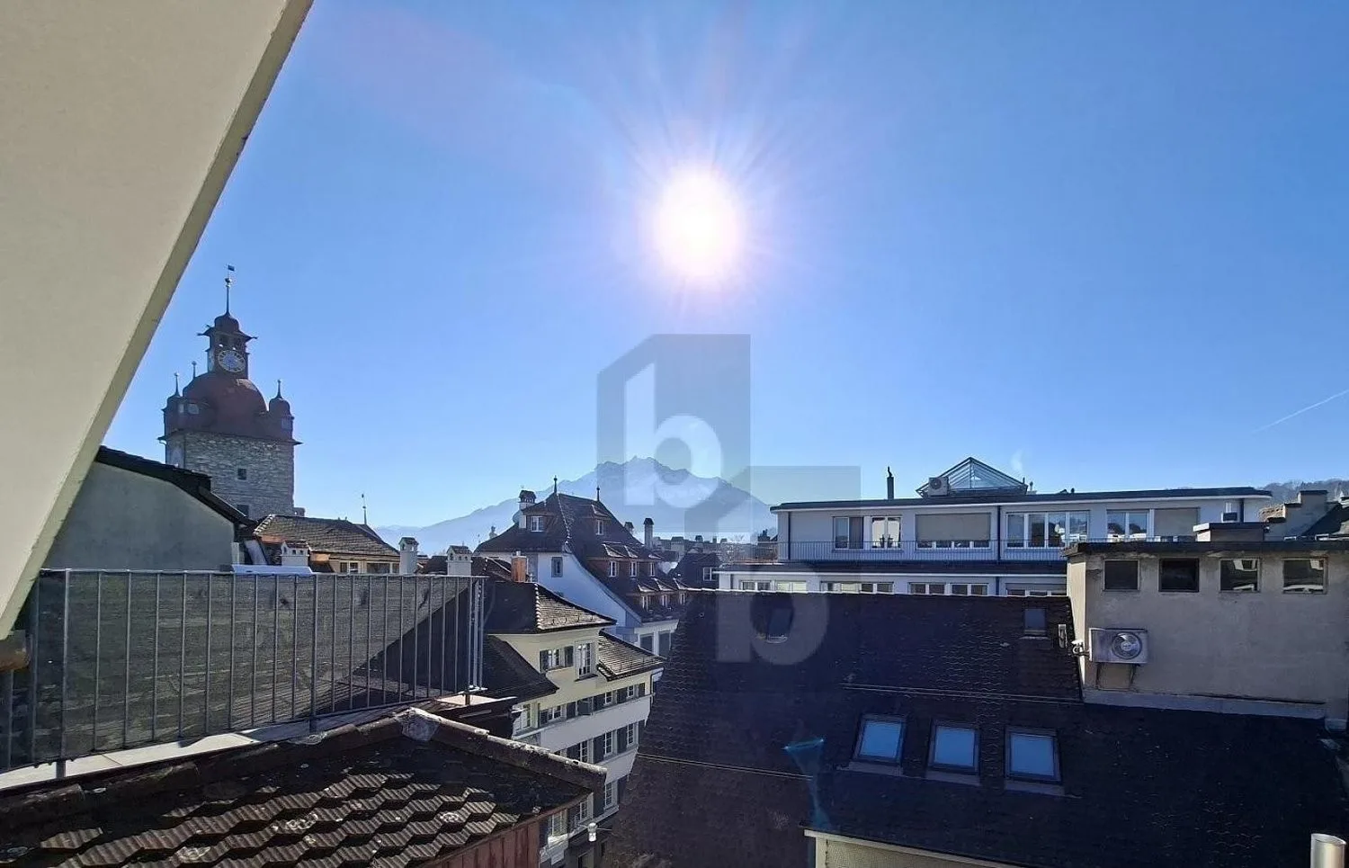 CHARMANTE ALTSTADT-MAISONETTE BEZUGSBEREIT