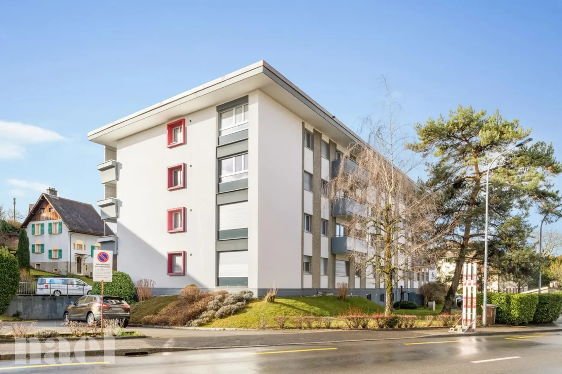 Charmantes Studio mit Balkon in der Nähe aller Annehmlichkeiten