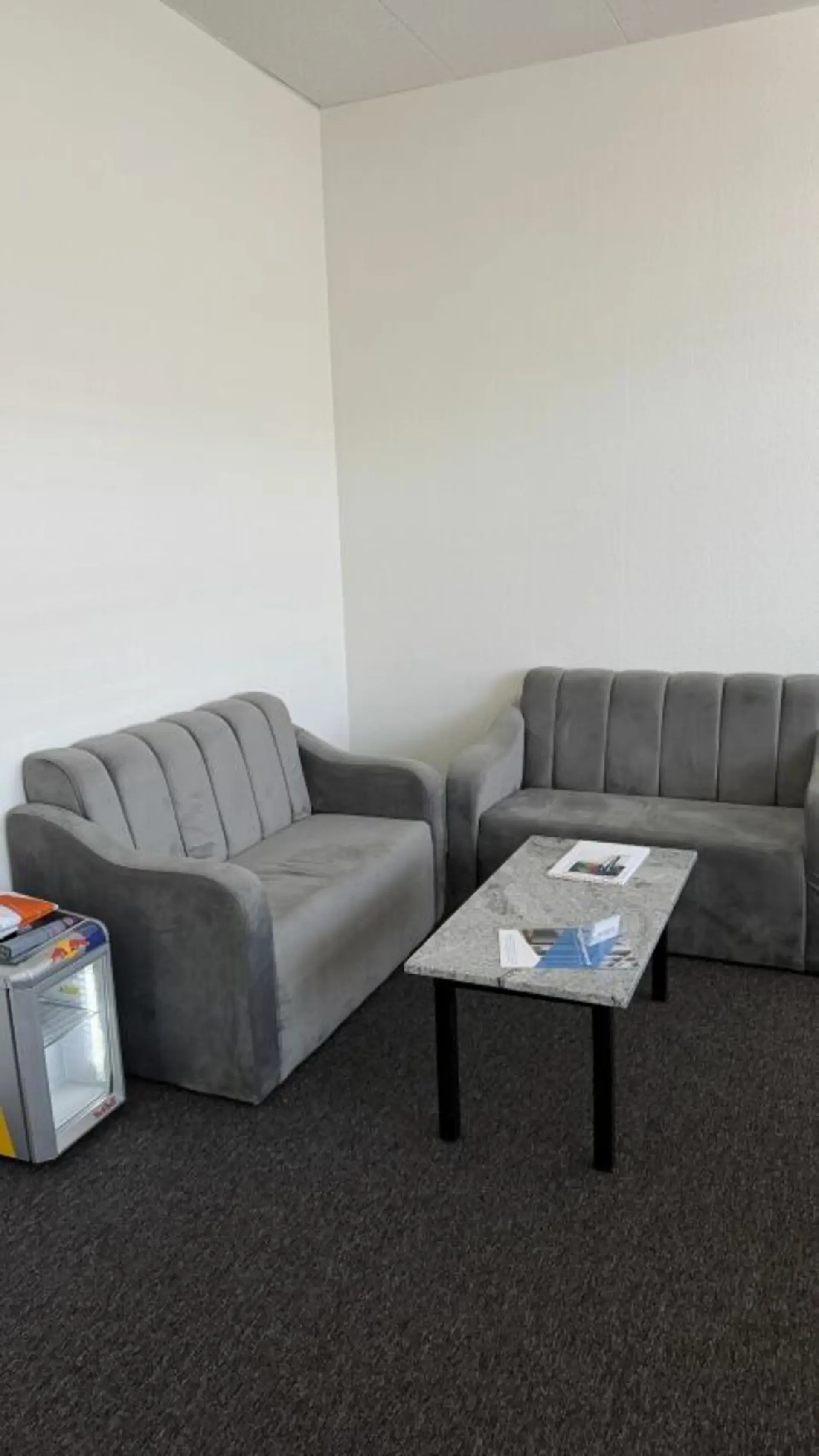 Büro mit Mitbenutzung von Küche & Sitzungszimmer in Volketswil