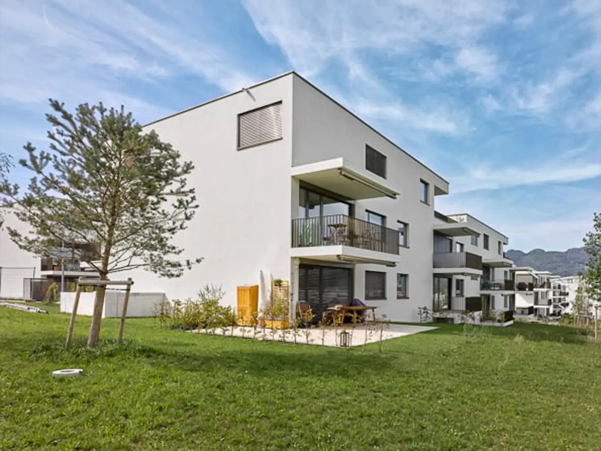 ChlyHolz: Appartement maisonnette moderne 3.5 pièces avec jardin - Vente sur plan