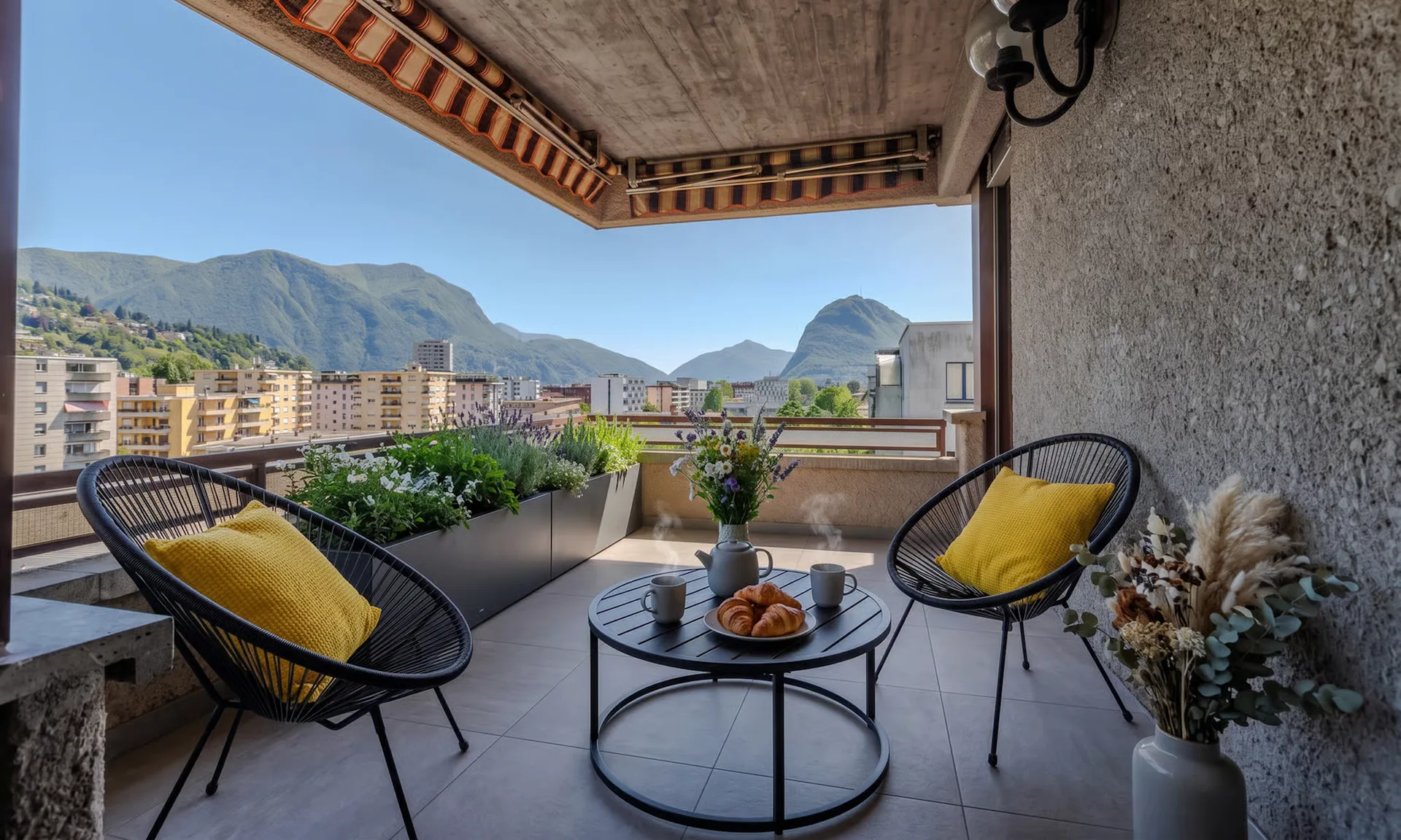 WEITES 5.5-ZIMMER-WOHNUNG MIT OFFENER AUSSICHT IN LAUFWEITE VON LUGANO