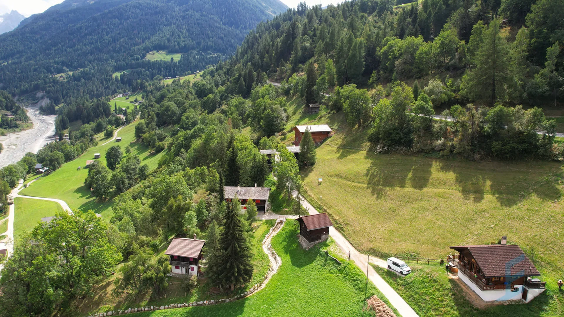 EXCLUSIF Superbe terrain à bâtir de 1478m² pour résidence principale