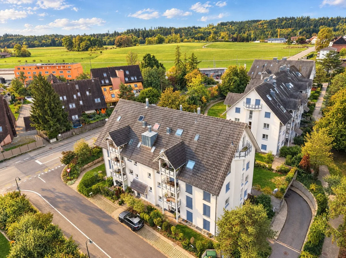 Peaceful & close to nature: 4.5-room apartment with 2 balconies on the Wildbach