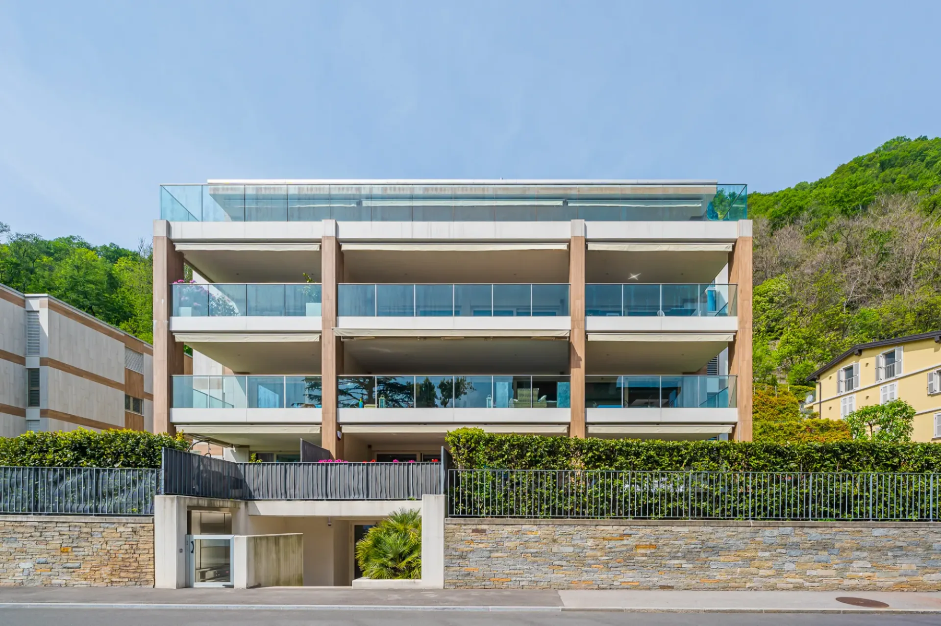 Komfortables Apartment mit privatem Garten in Melide